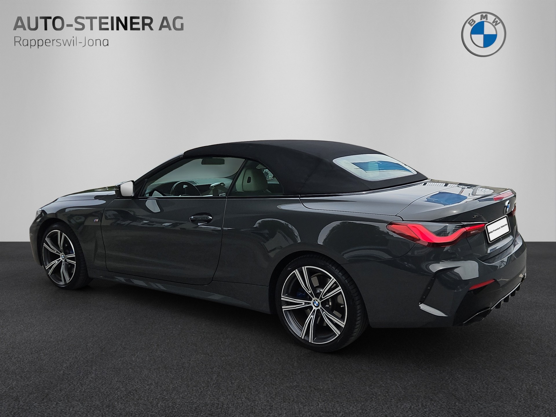 BMW M440i xDrive Cabrio-showroom-element-2