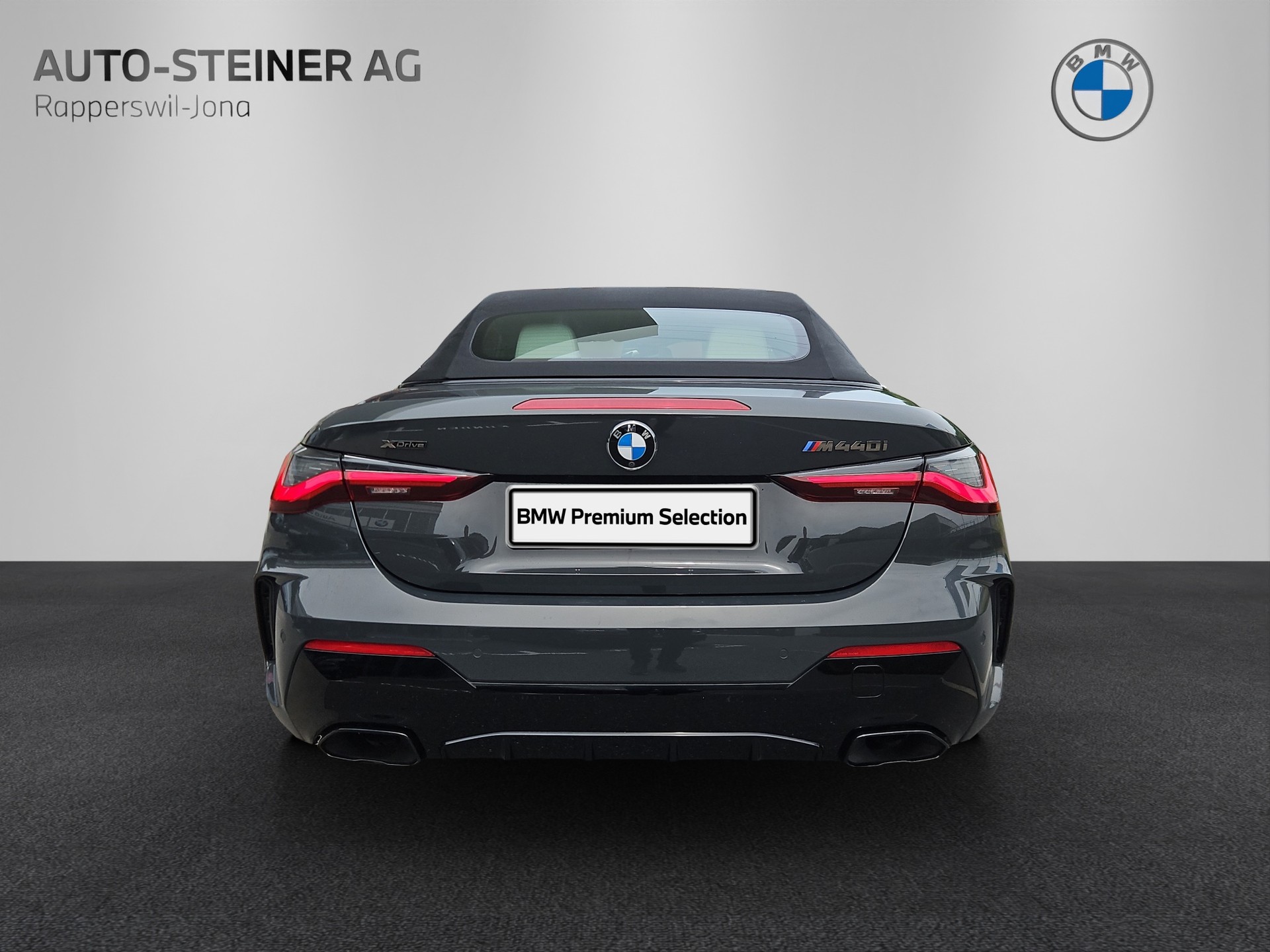 BMW M440i xDrive Cabrio-showroom-element-3