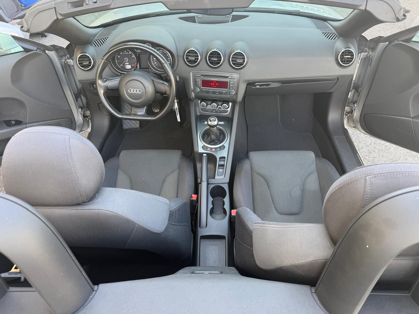 AUDI TT Roadster 1.8 TFSI-image-8