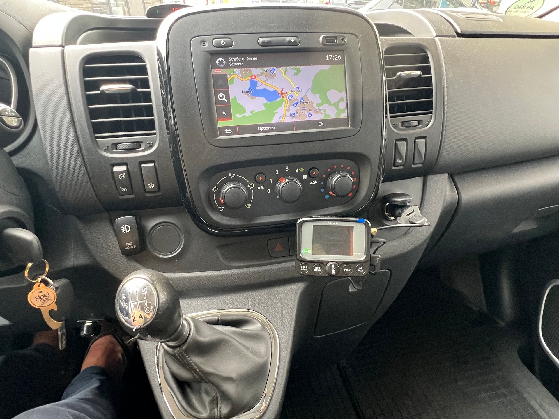 OPEL Vivaro 1.6 CDTI PS 145 9 Sitze *** Klima * Navi * Rückfahrtkamera * Standheizung * ab MFK ***-image-17