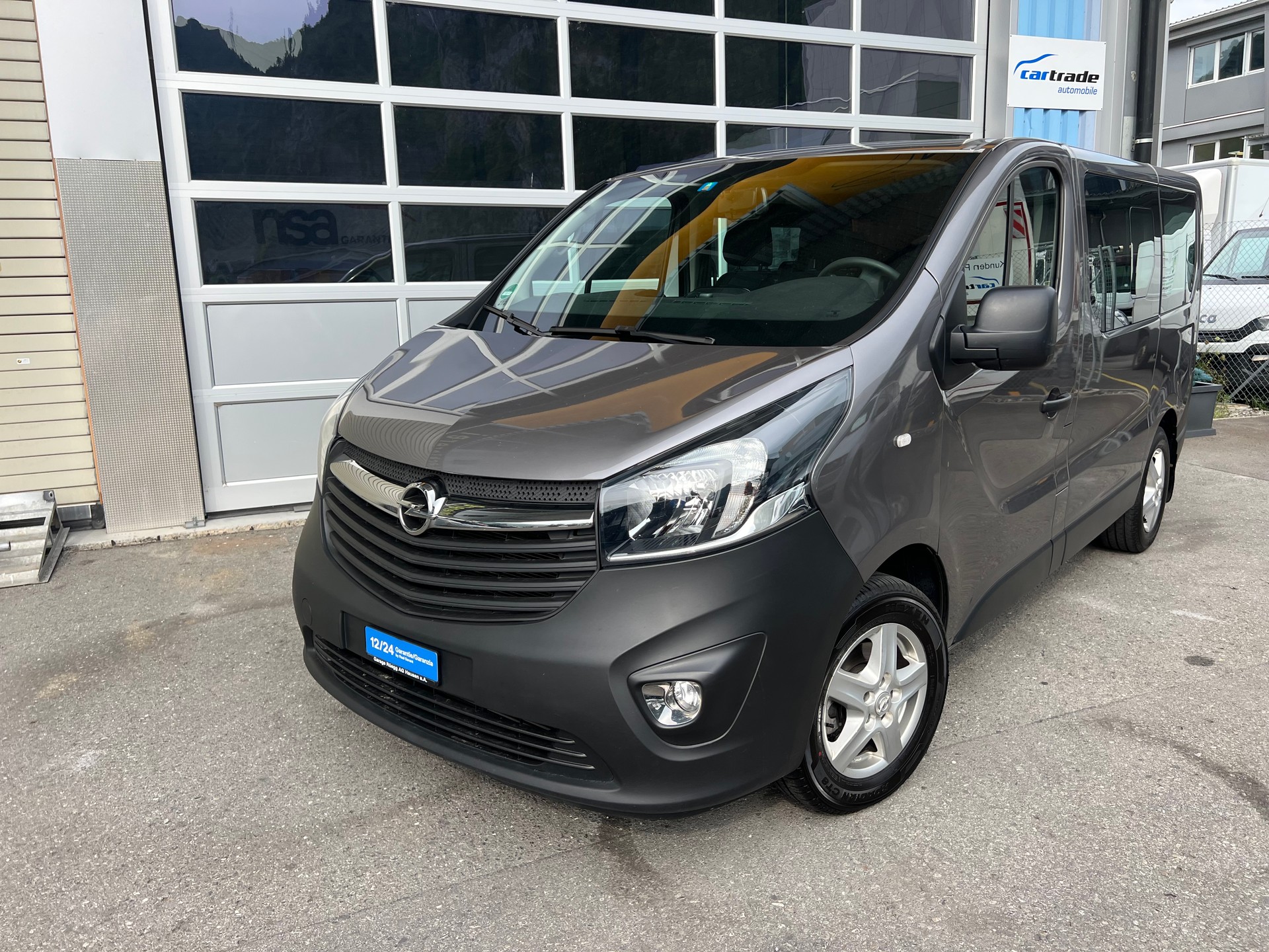 OPEL Vivaro 1.6 CDTI PS 145 9 Sitze *** Klima * Navi * Rückfahrtkamera * Standheizung * ab MFK ***-showroom-element-1