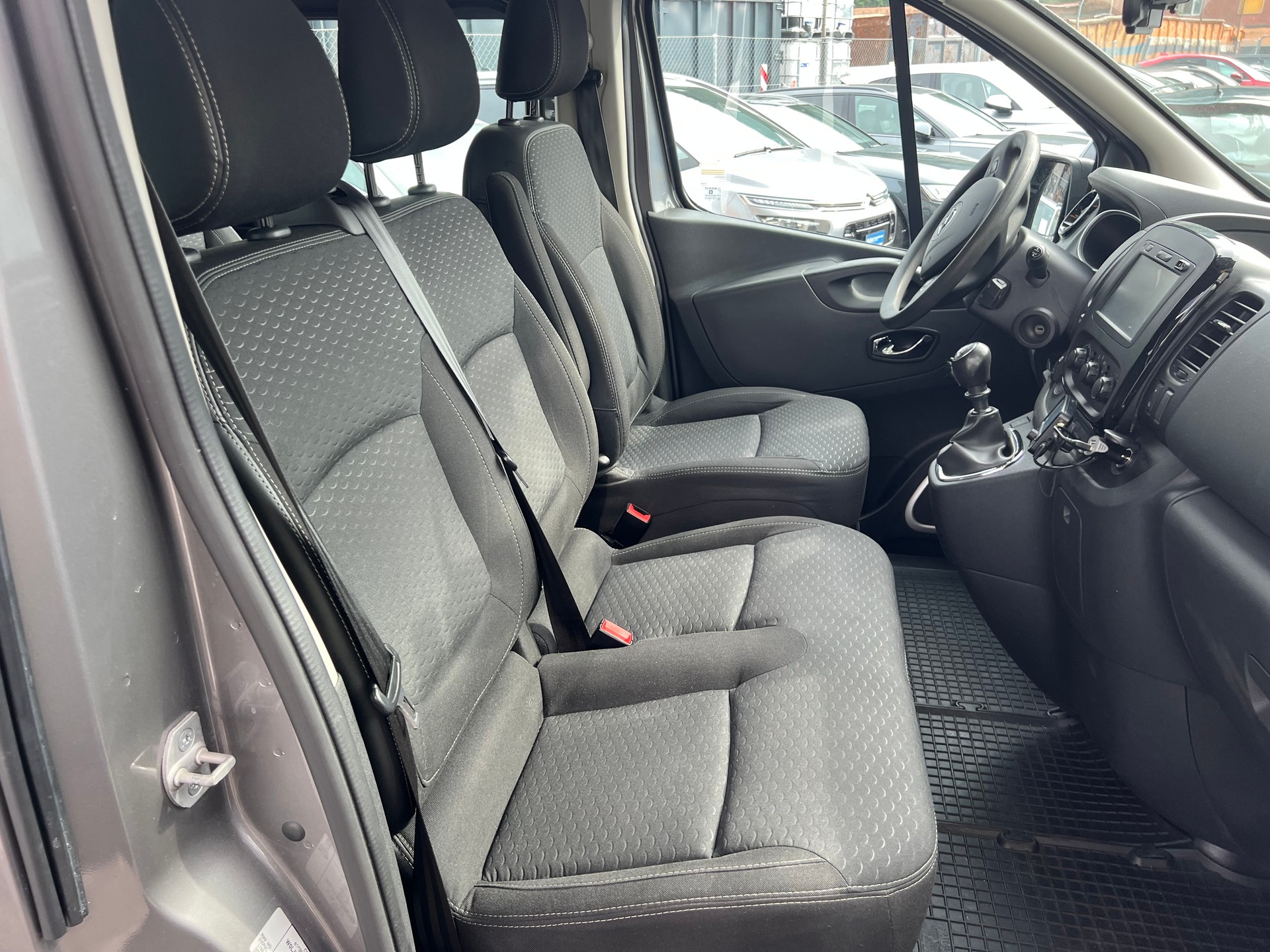 OPEL Vivaro 1.6 CDTI PS 145 9 Sitze *** Klima * Navi * Rückfahrtkamera * Standheizung * ab MFK ***-image-11
