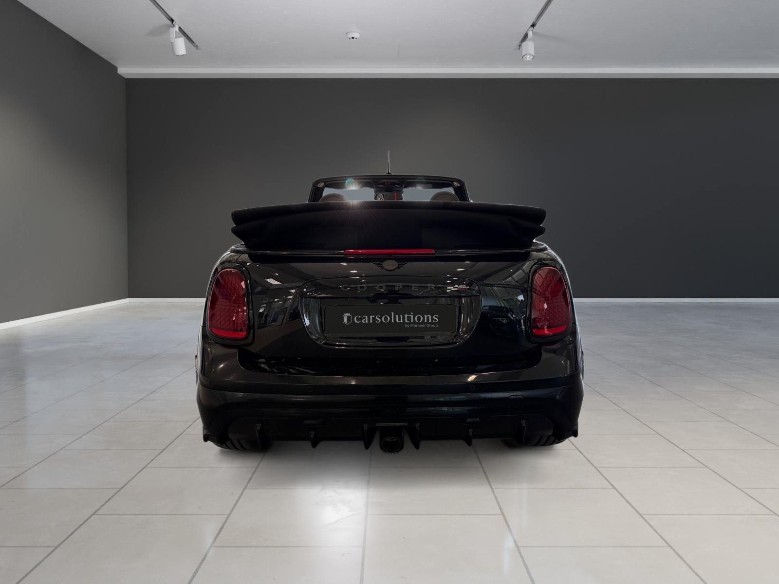 MINI Cooper John Cooper Works Cabriolet DKG-showroom-element-3
