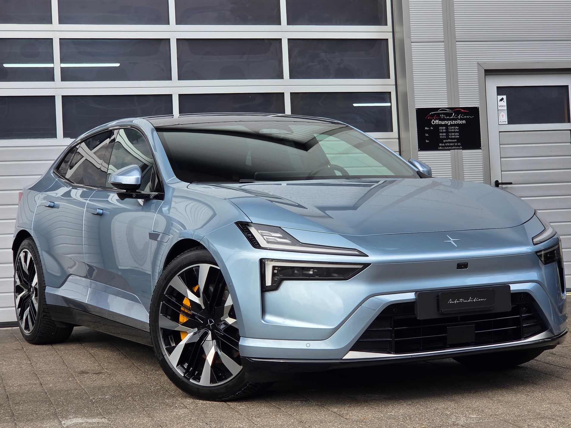 POLESTAR Polestar 4 Long Range Dual 100kWh ** GRATIS SERIVCE 5 JAHRE -PILOT PAKET -PAKET PLUS -PANORMA -GARANTIE BIS 03.2033 **