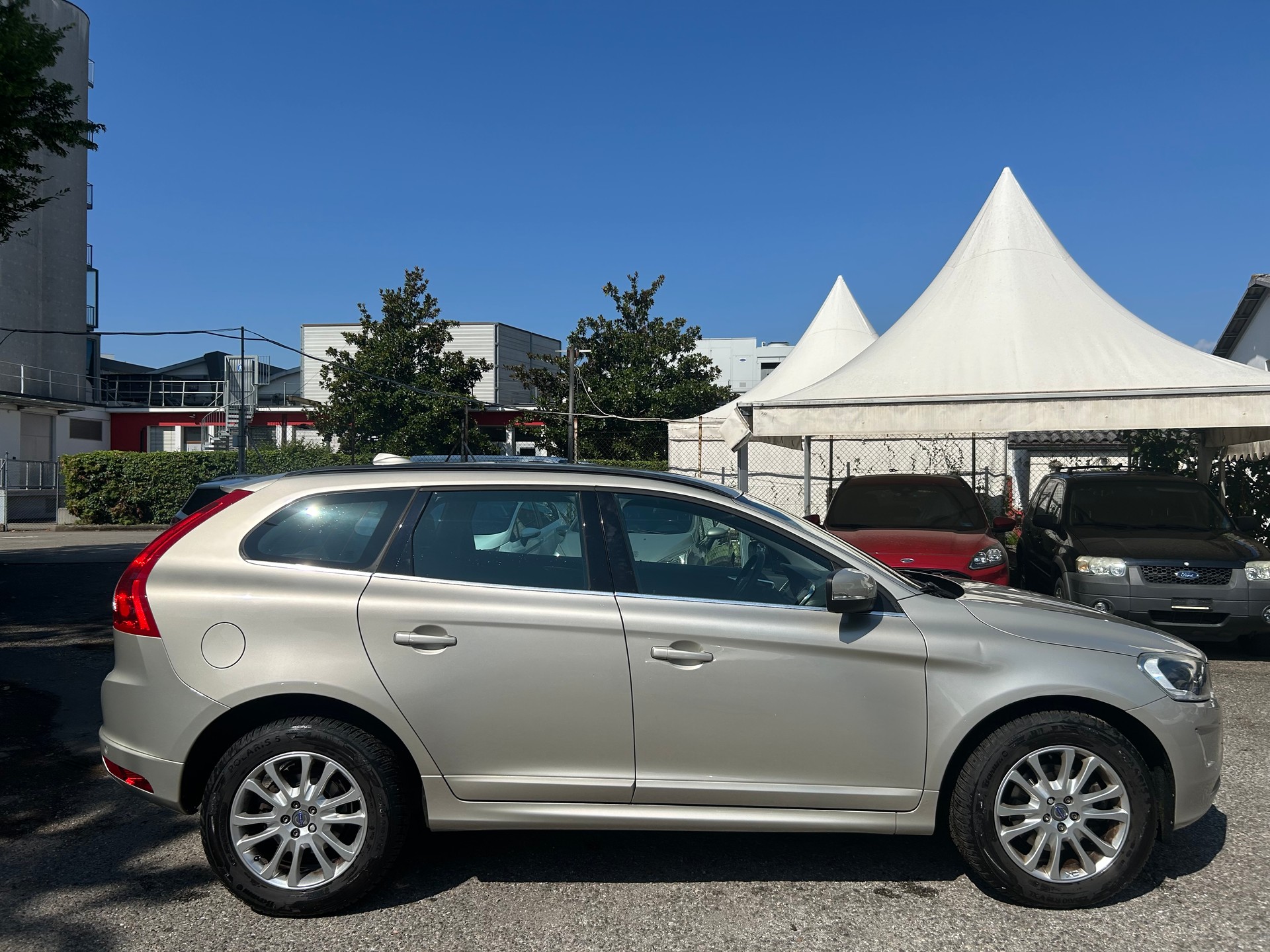 VOLVO XC60 D3 Momentum Geartronic-image-8