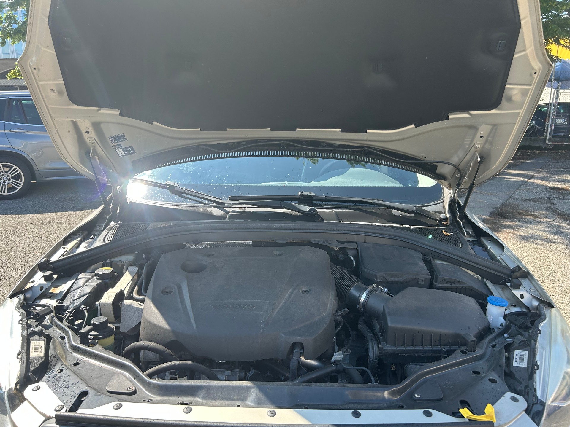 VOLVO XC60 D3 Momentum Geartronic-image-14