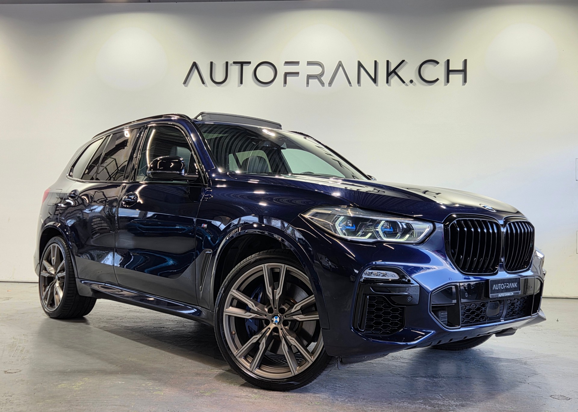 BMW X5 M50i xDrive-image-22
