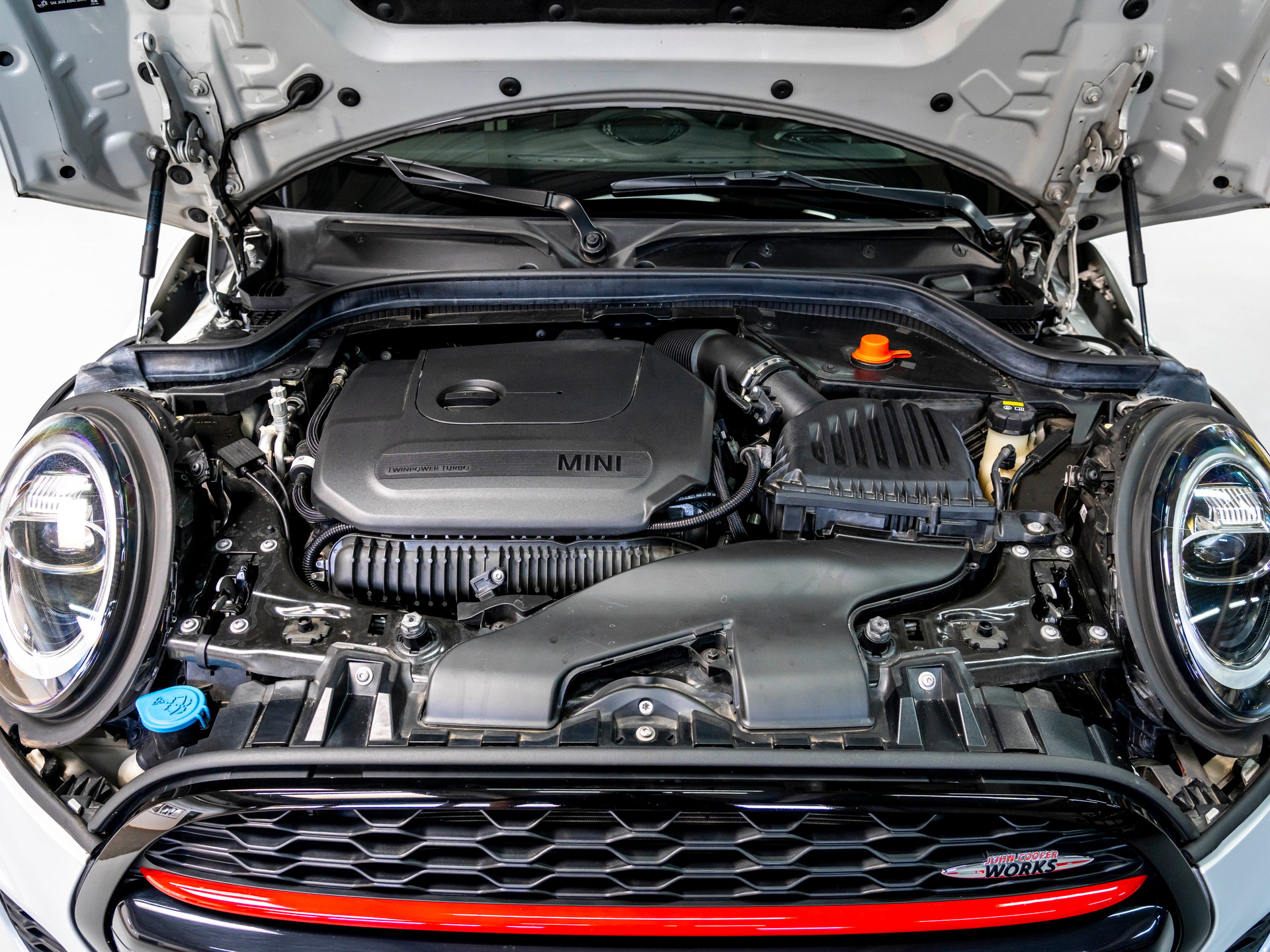 MINI Cooper John Cooper Works Steptronic-image-29
