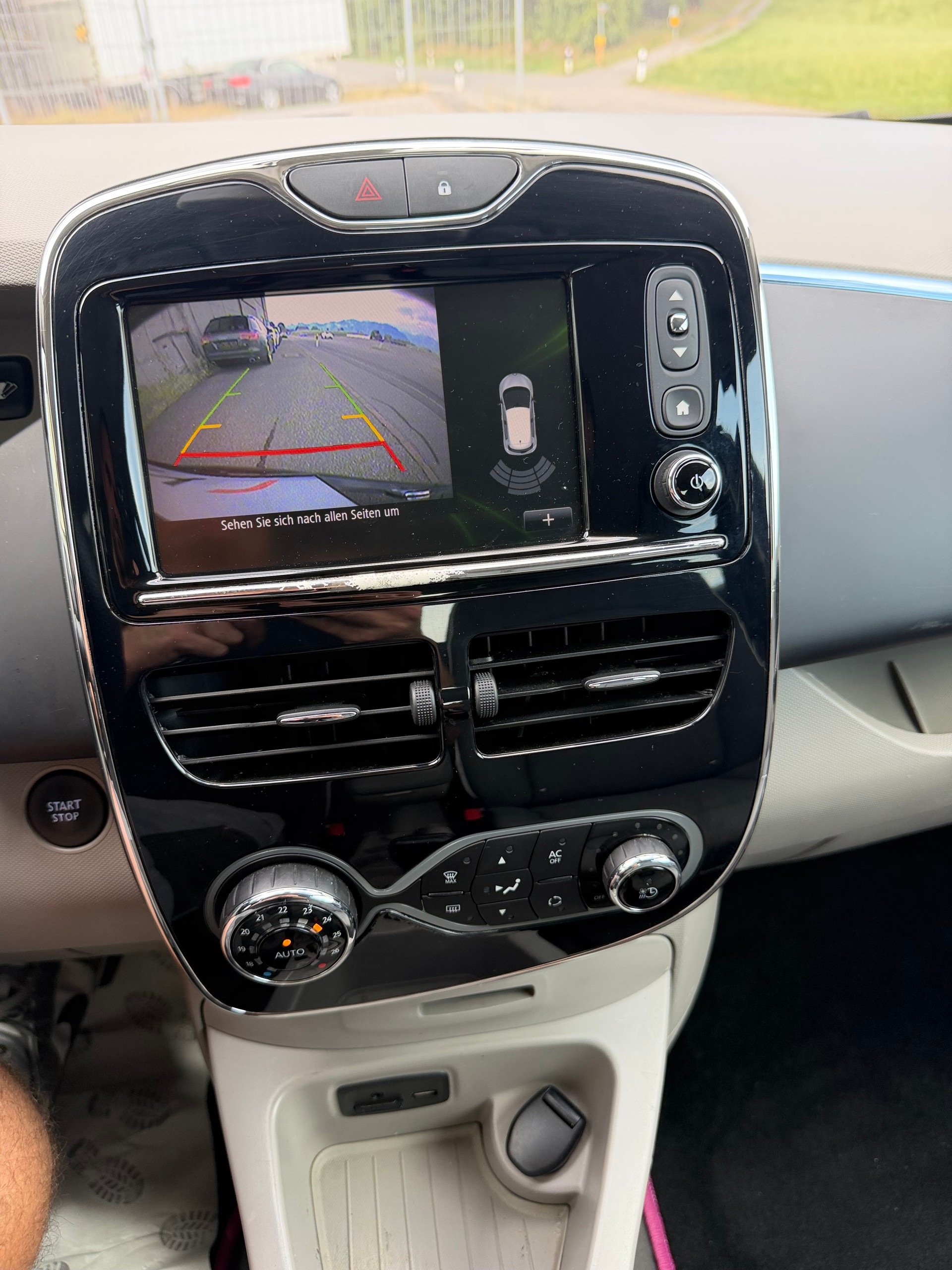 RENAULT Zoe Zen Q210 (Batterie inkl.)-image-14