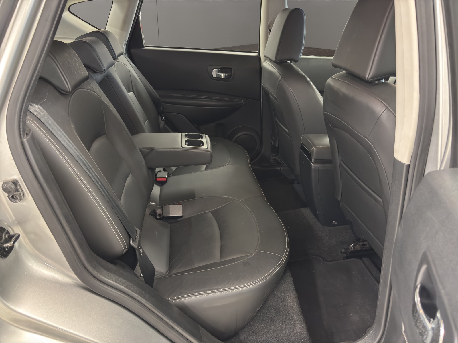NISSAN Qashqai 2.0 dCi 4WD tekna Automatic-image-18