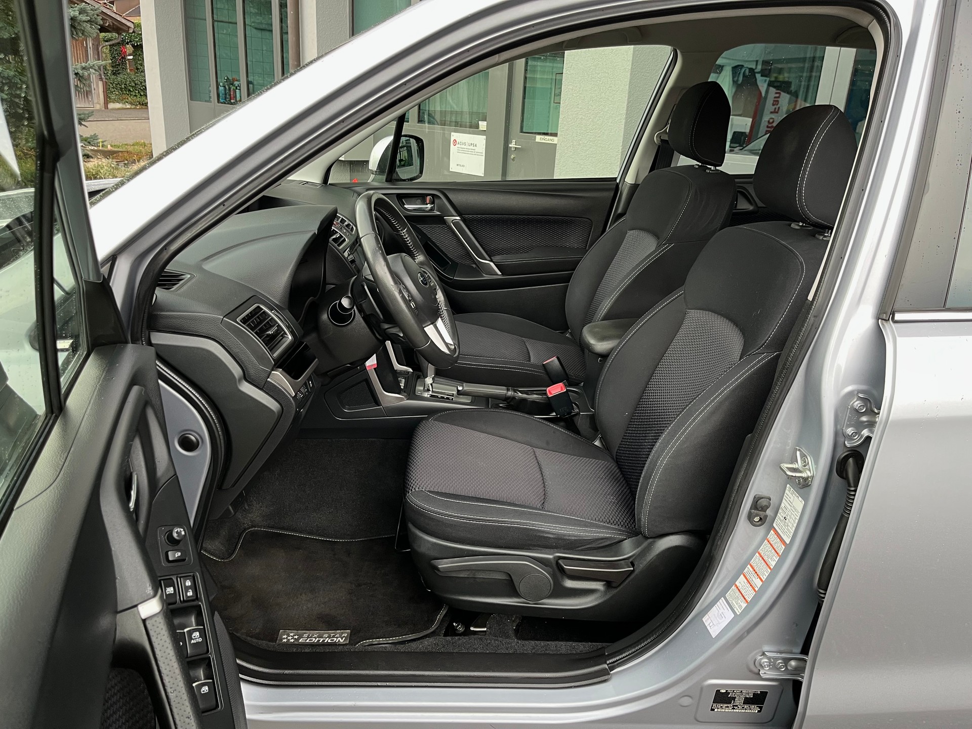 SUBARU Forester 2.0i Swiss Lineartronic-image-8