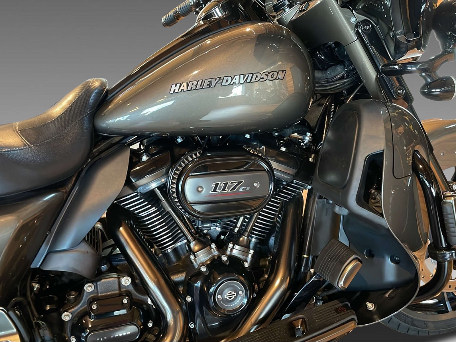 HARLEY-DAVIDSON FLHTKSE Electra Glide Ultra Limited 117 CVO-image-8