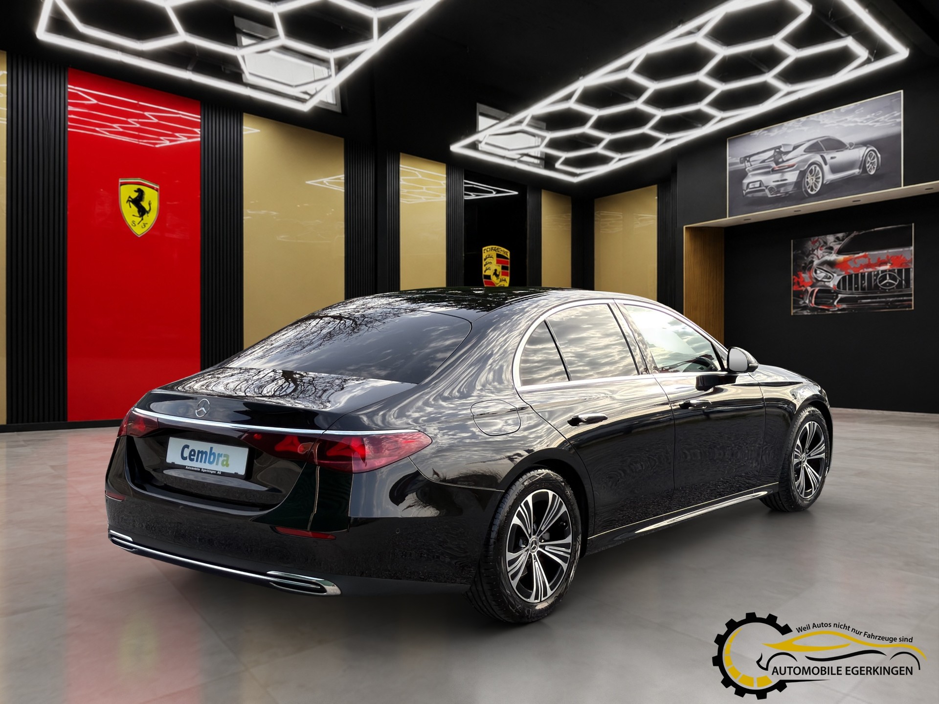 MERCEDES-BENZ E 220 d Avantgarde 4matic-image-4