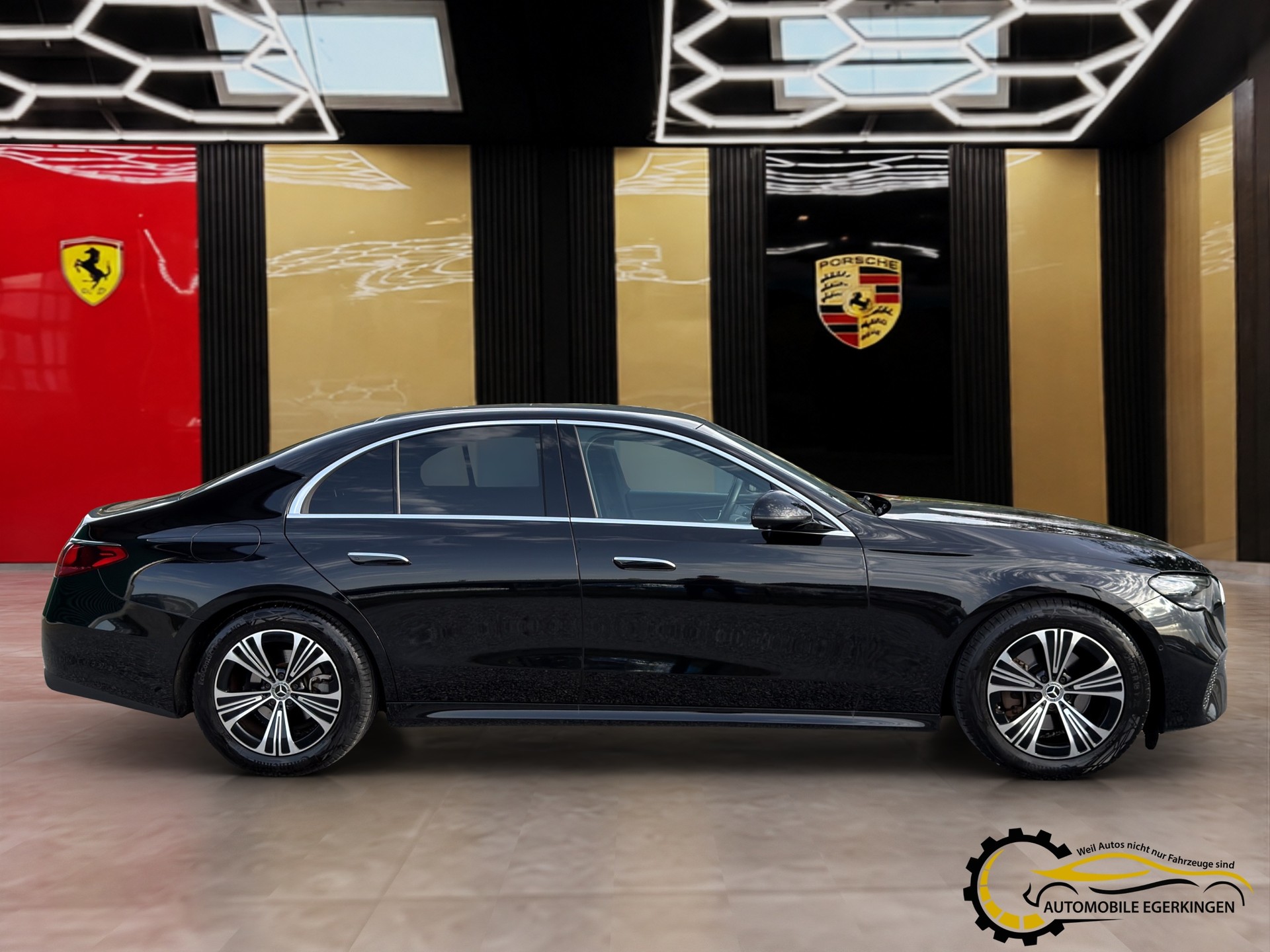 MERCEDES-BENZ E 220 d Avantgarde 4matic-showroom-element-3