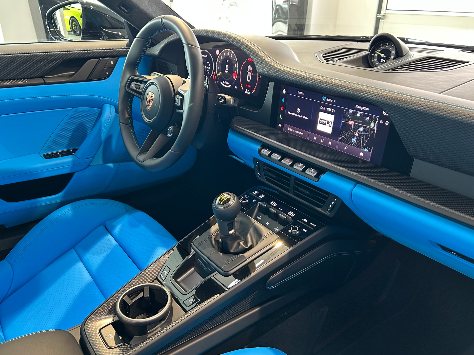 PORSCHE 911 GT3 Touring-image-12