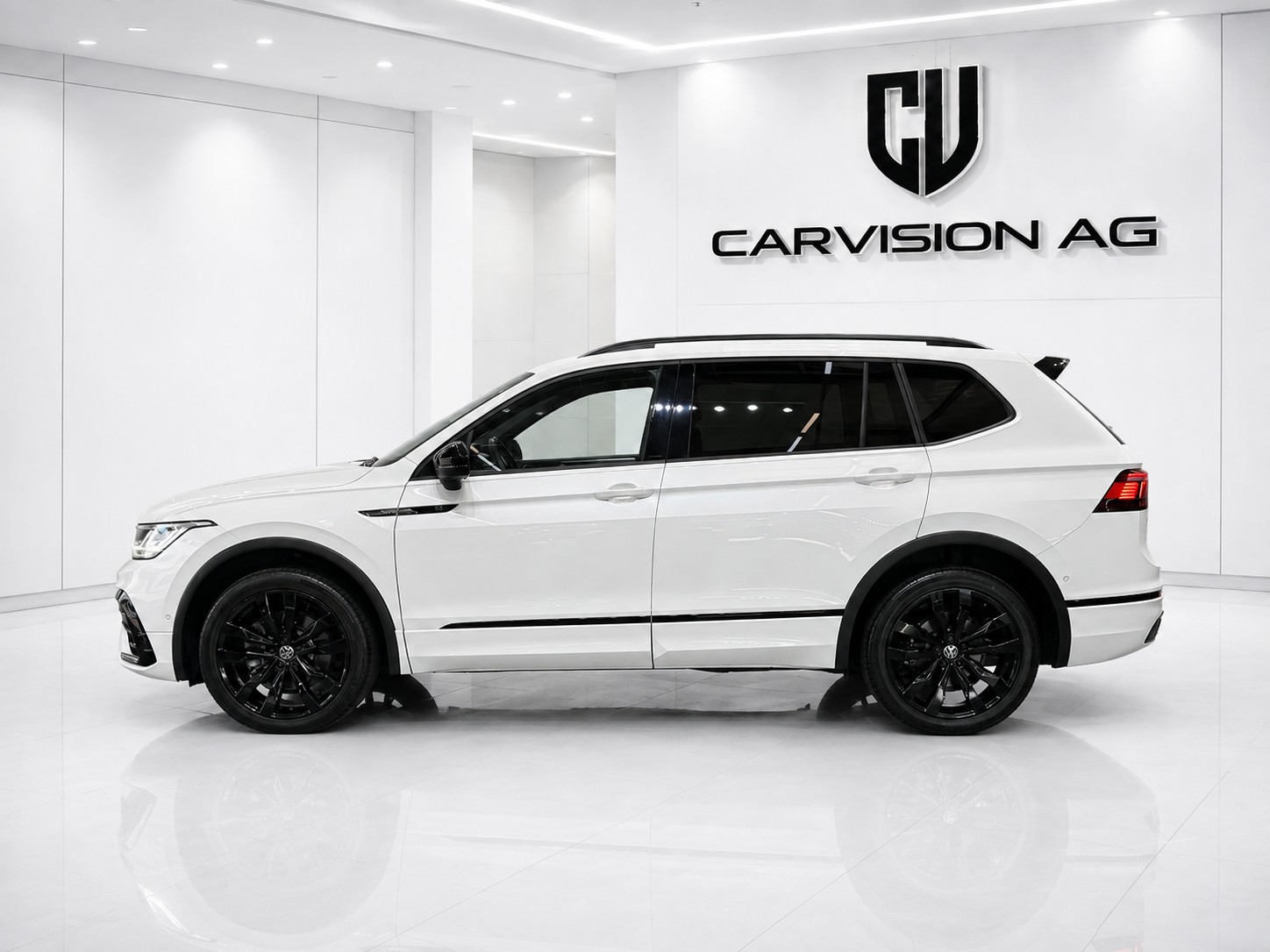 VW Tiguan Allspace 2.0 TDI SCR R-Line 4Motion DSG *7-Plätzer * Anhängerkupplung * Panorama-Glasdach * Black Style * Standheizung *-image-3