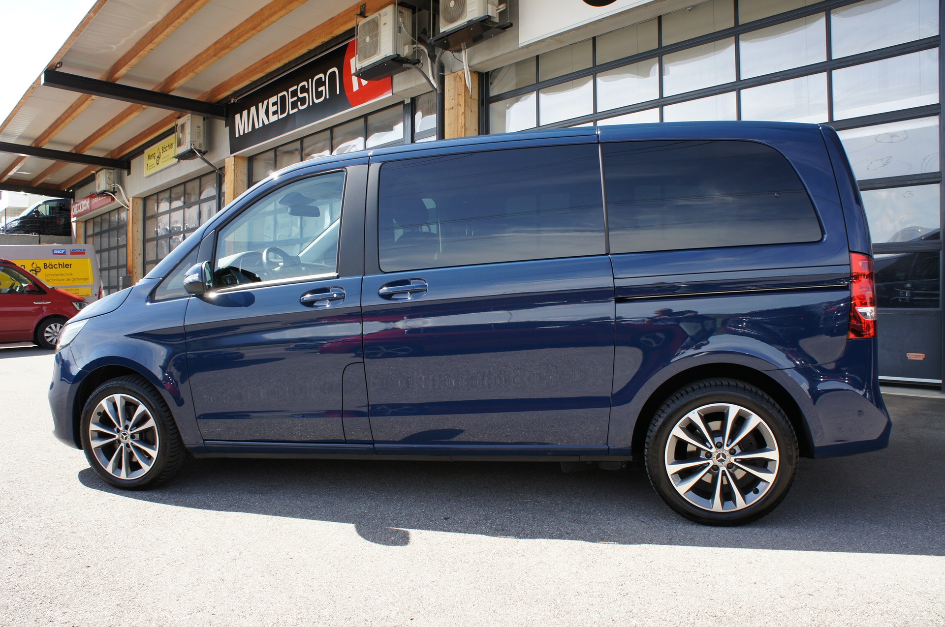 MERCEDES-BENZ V 300 d kompakt 4Matic 9G-Tronic kurz-showroom-element-1