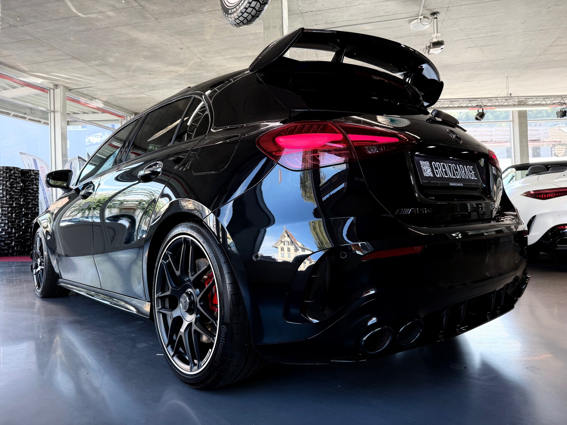 MERCEDES-BENZ A AMG 45 S 4Matic+ 8G-DCT-image-5