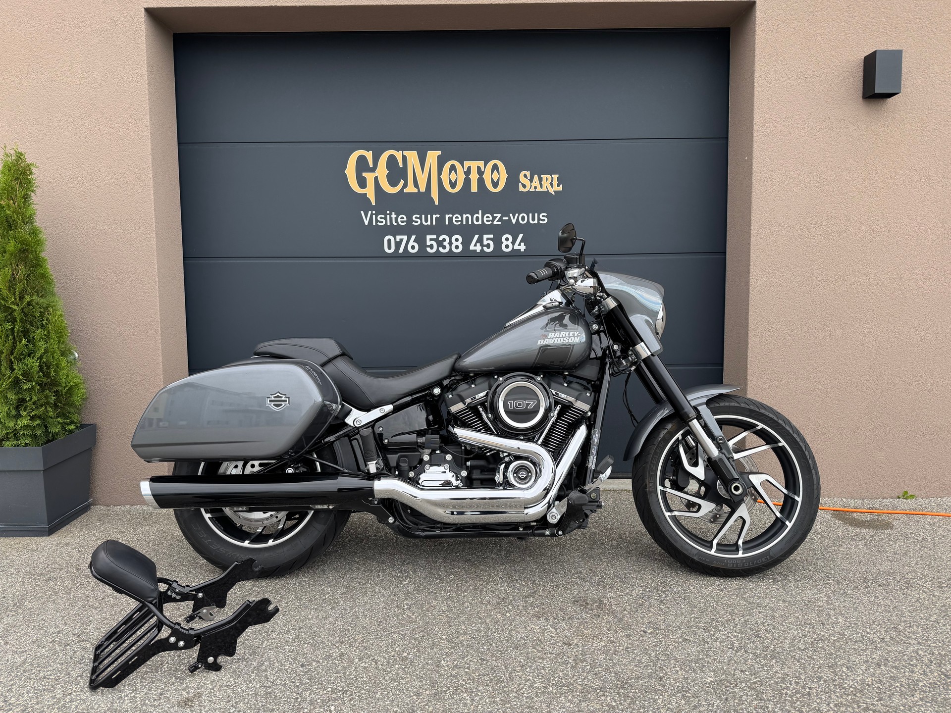 HARLEY-DAVIDSON FLSB Sport Glide 107 (35 kW Possible)-image-0