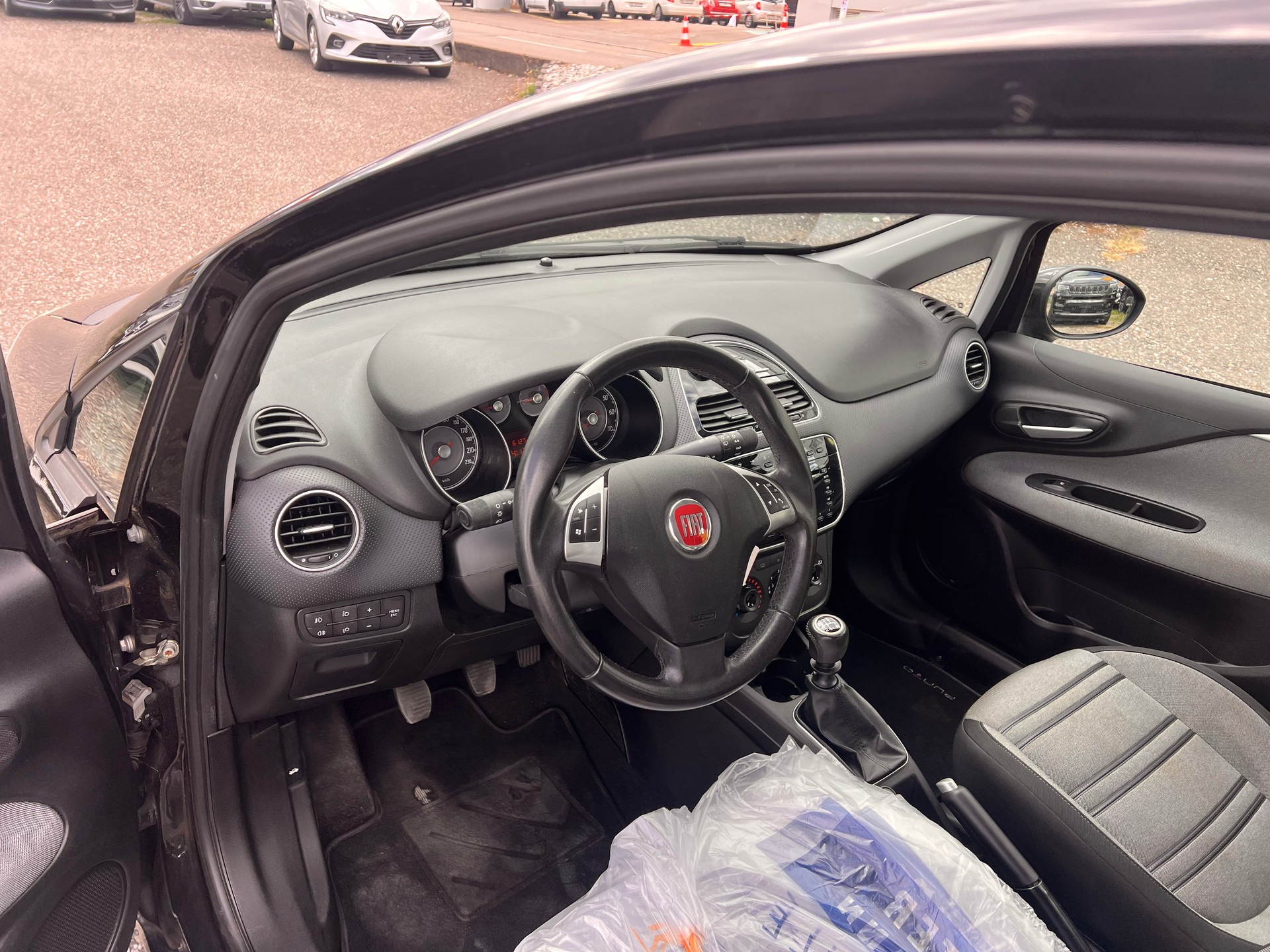 FIAT Punto Evo 1.4 Dynamic-image-8