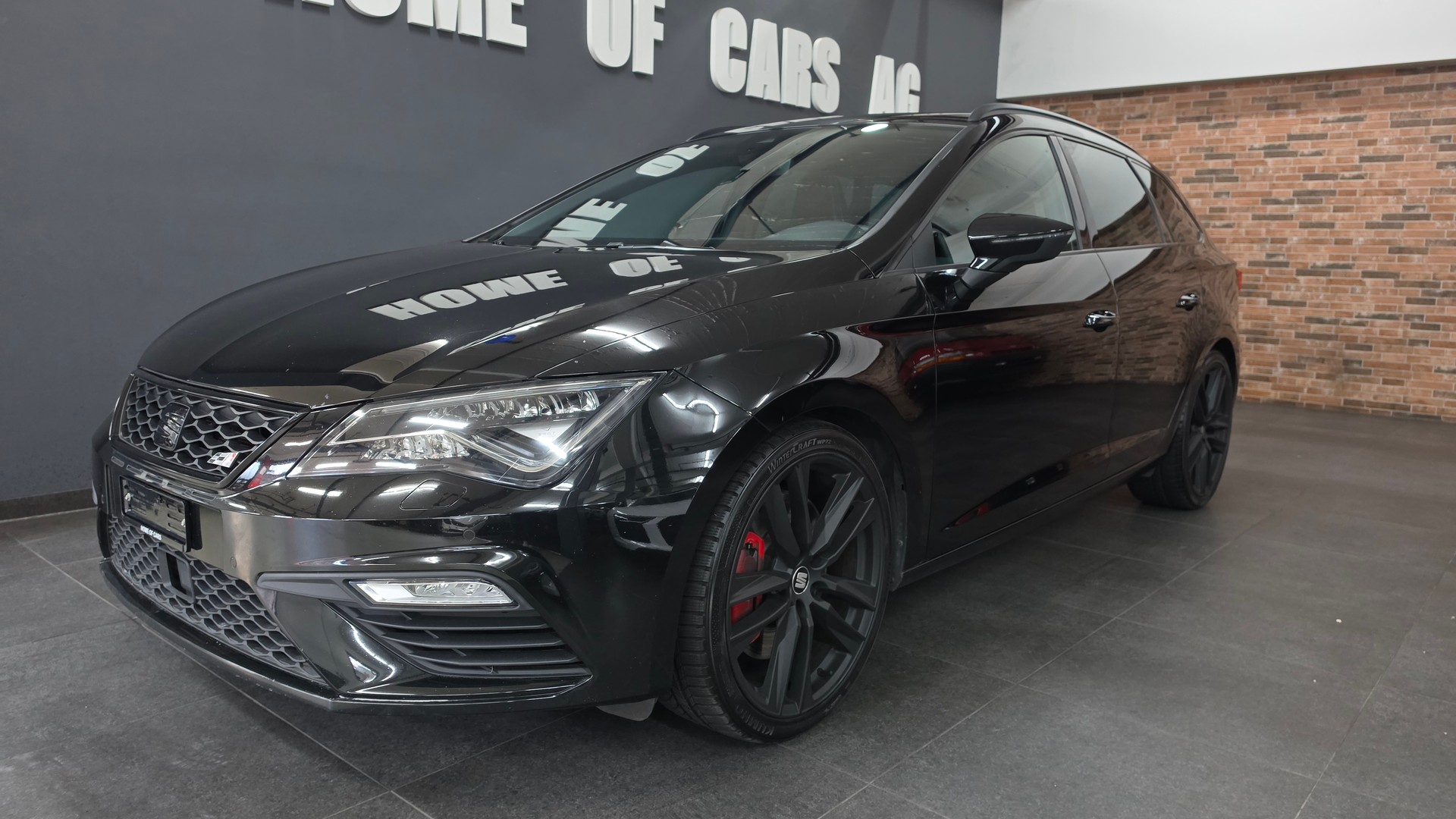 SEAT Leon ST 2.0 TSI Cupra 300 4 Drive DSG-showroom-element-1
