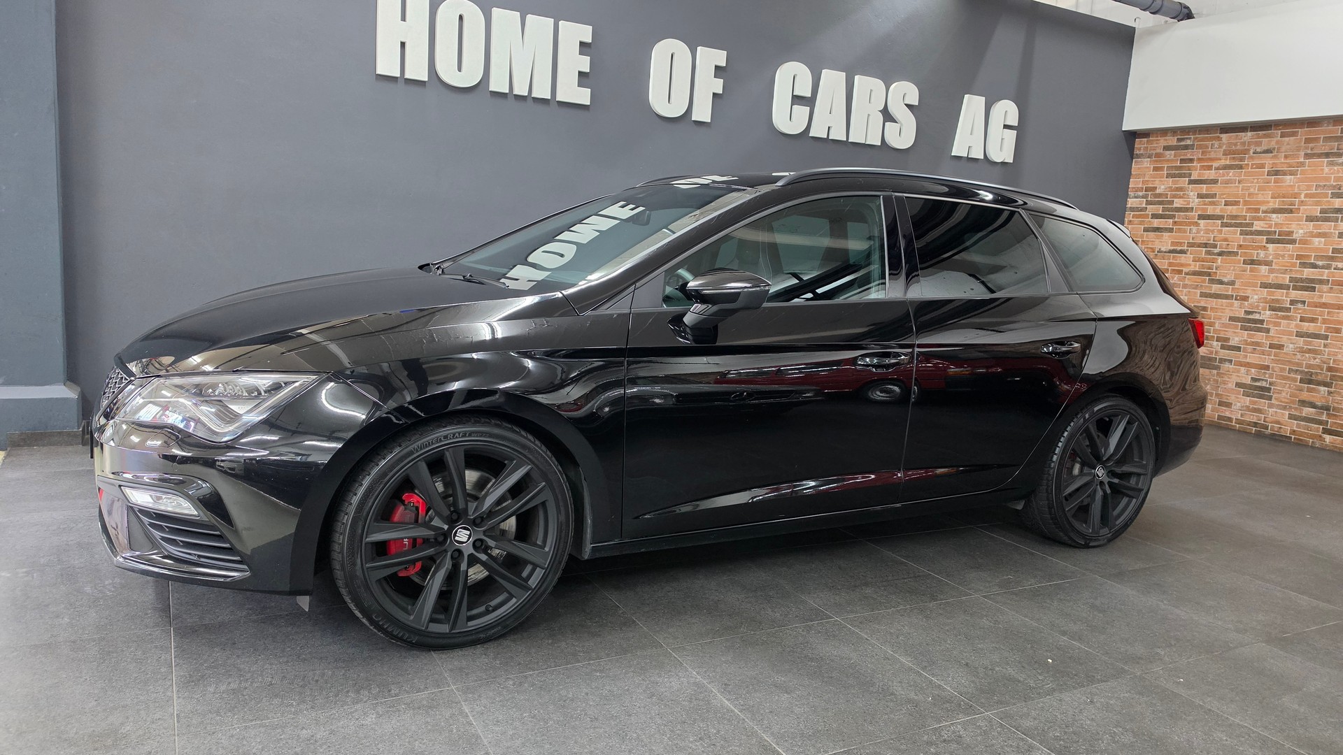 SEAT Leon ST 2.0 TSI Cupra 300 4 Drive DSG-showroom-element-3