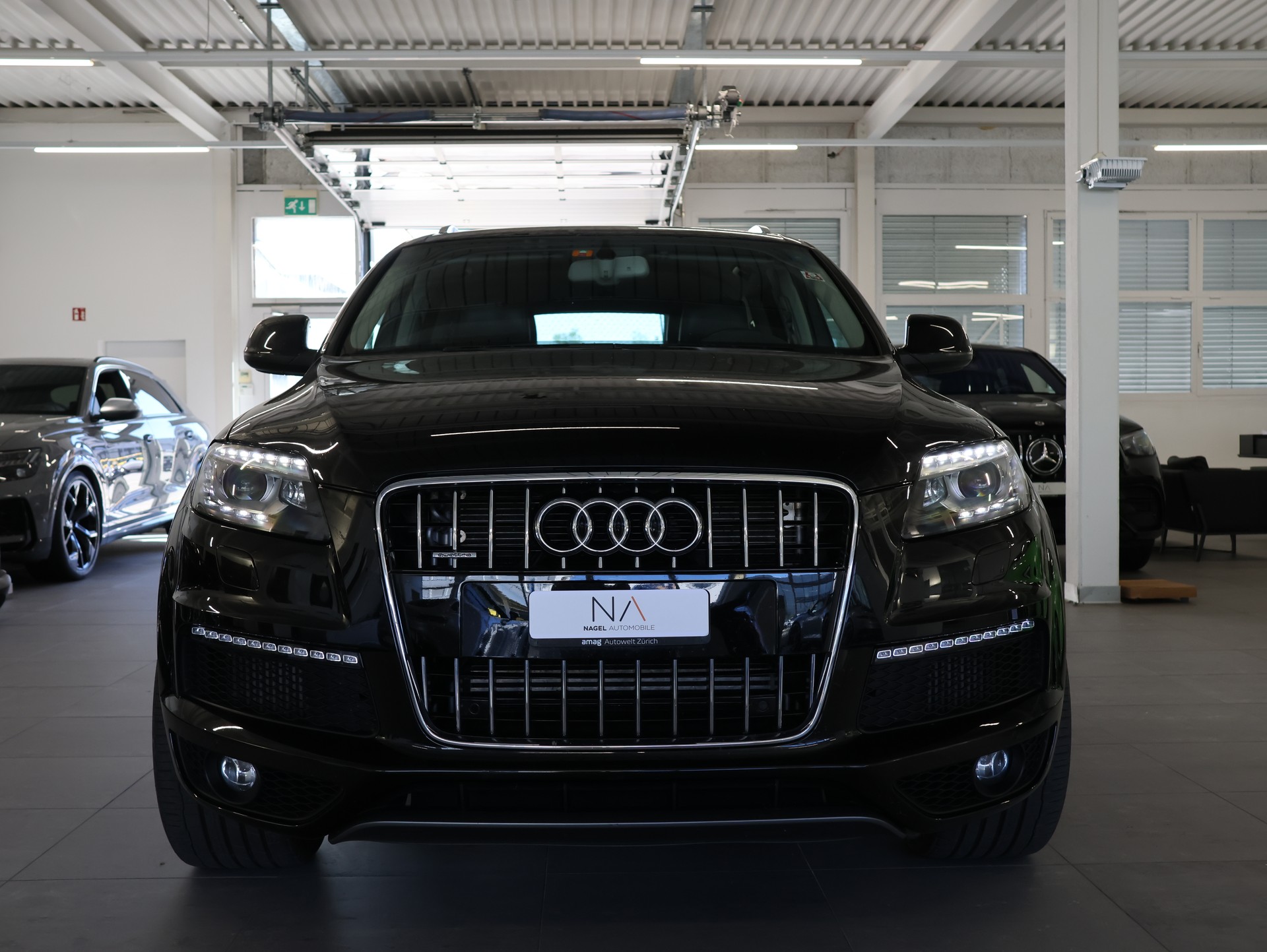 AUDI Q7 3.0 TDI quattro tiptronic-showroom-element-2