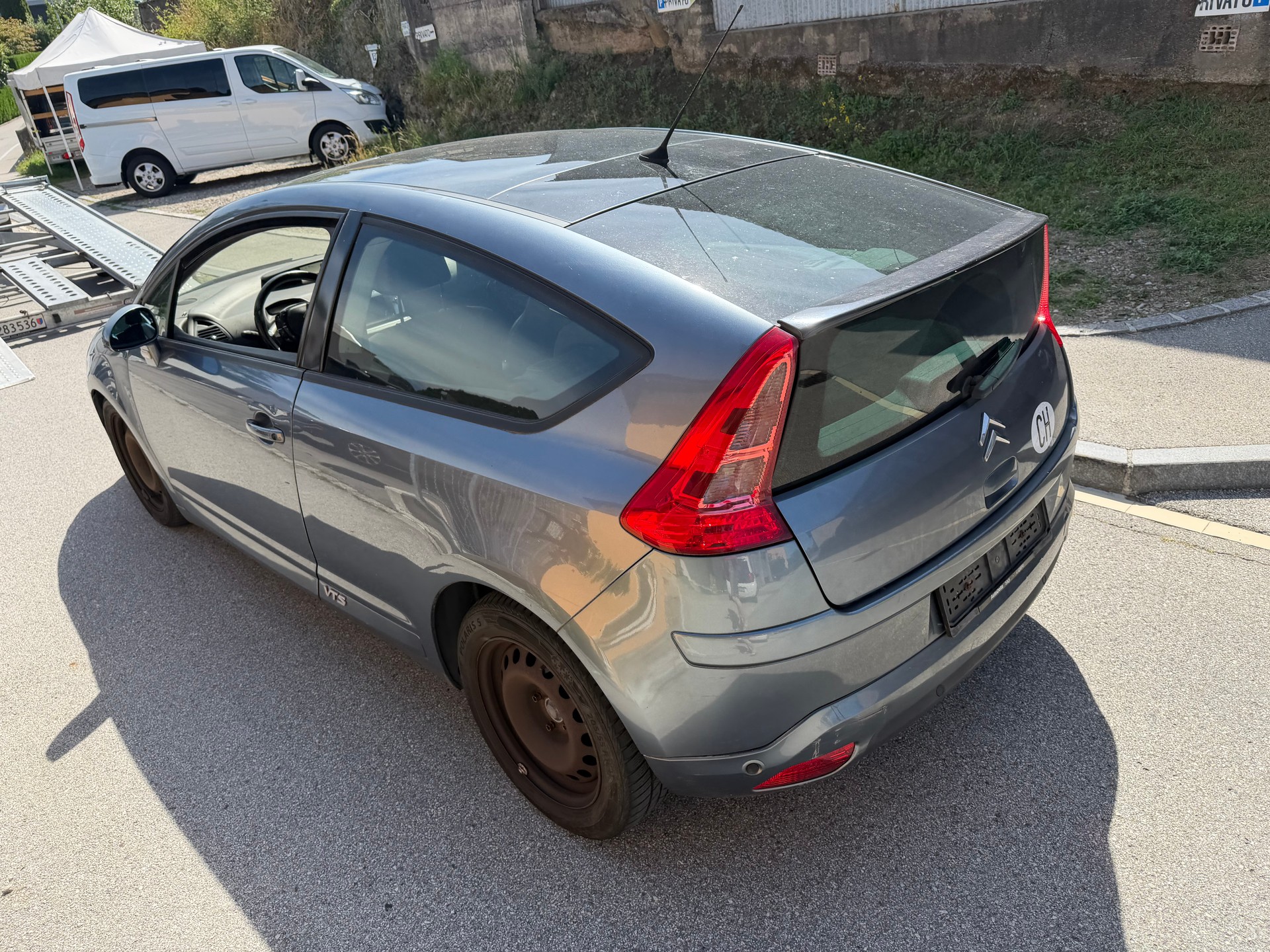 CITROEN C4 Coupé 2.0 16V HDi VTS-image-2