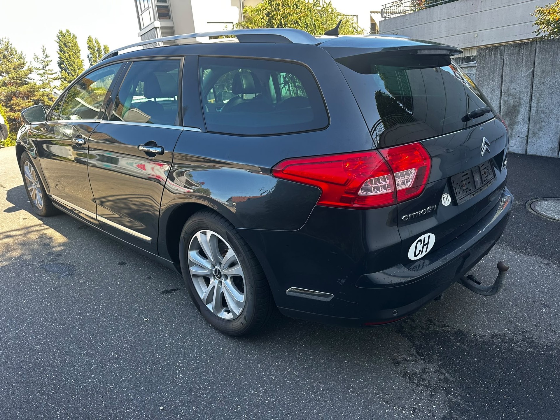 CITROEN C5 Tourer 2.7 HDi V6 Dynamique+ Automatic-image-3