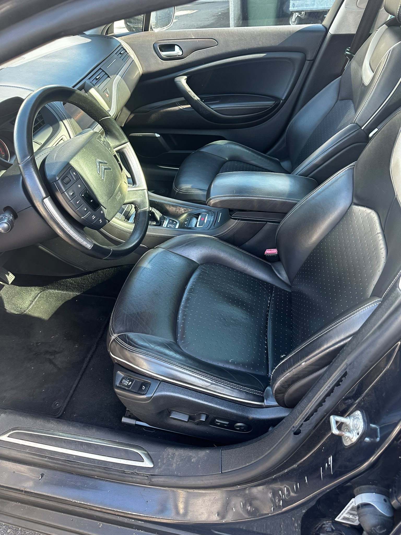 CITROEN C5 Tourer 2.7 HDi V6 Dynamique+ Automatic-image-4