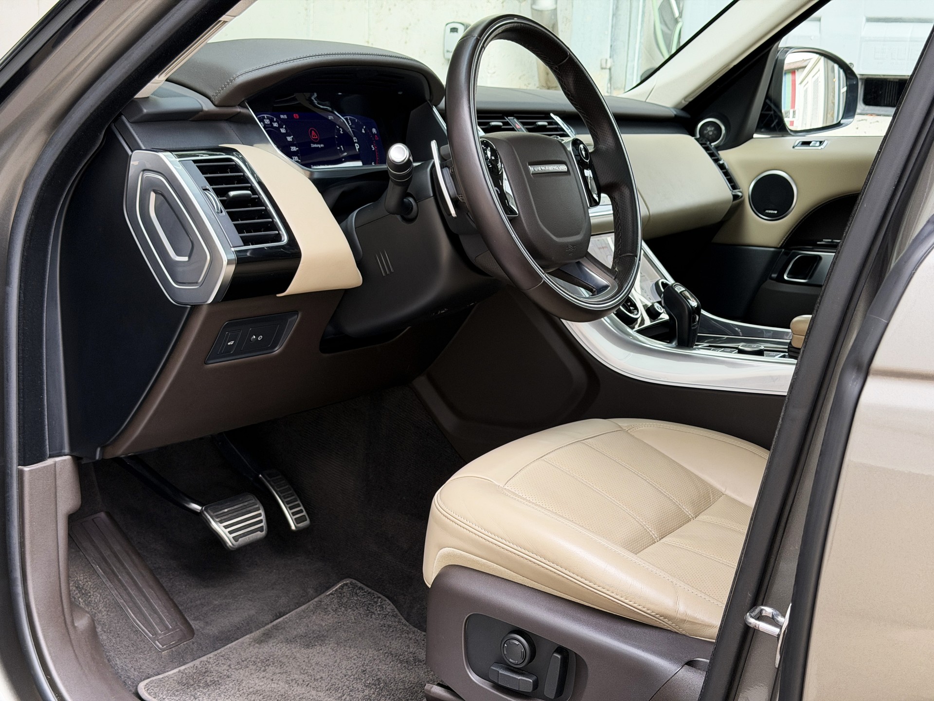 LAND ROVER Range Rover Sport D300 3.0D I6 MHEV HSE Dynamic 301PS - *1.HAND* - *VOLLAUSSTATTUNG* - *AHK 3500KG* - *GARANTIE*-image-12
