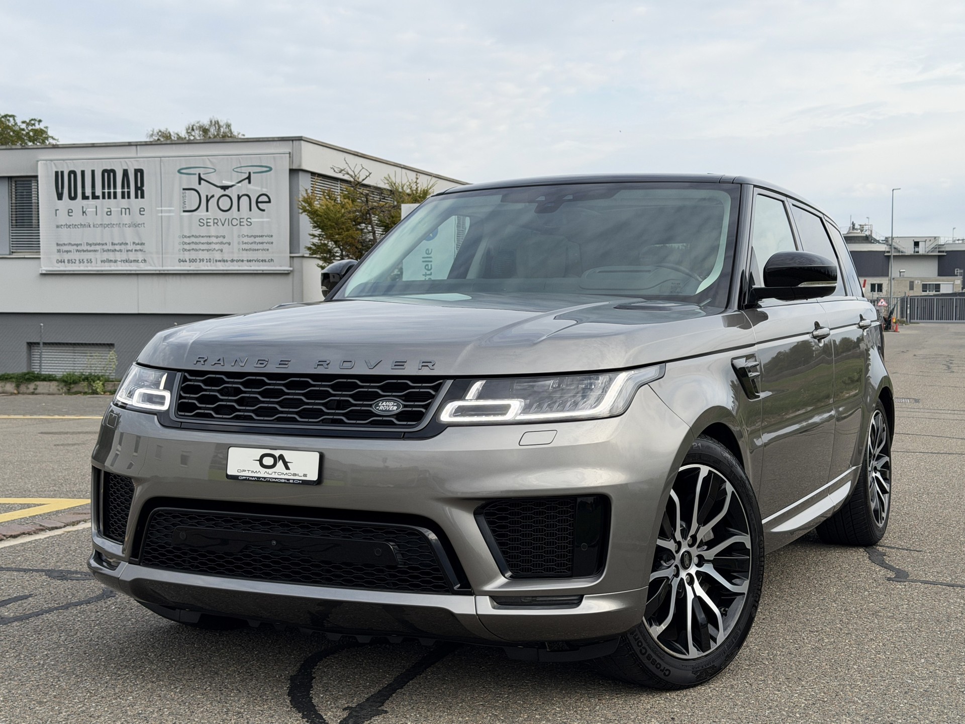 LAND ROVER Range Rover Sport D300 3.0D I6 MHEV HSE Dynamic 301PS - *1.HAND* - *VOLLAUSSTATTUNG* - *AHK 3500KG* - *GARANTIE*-image-10