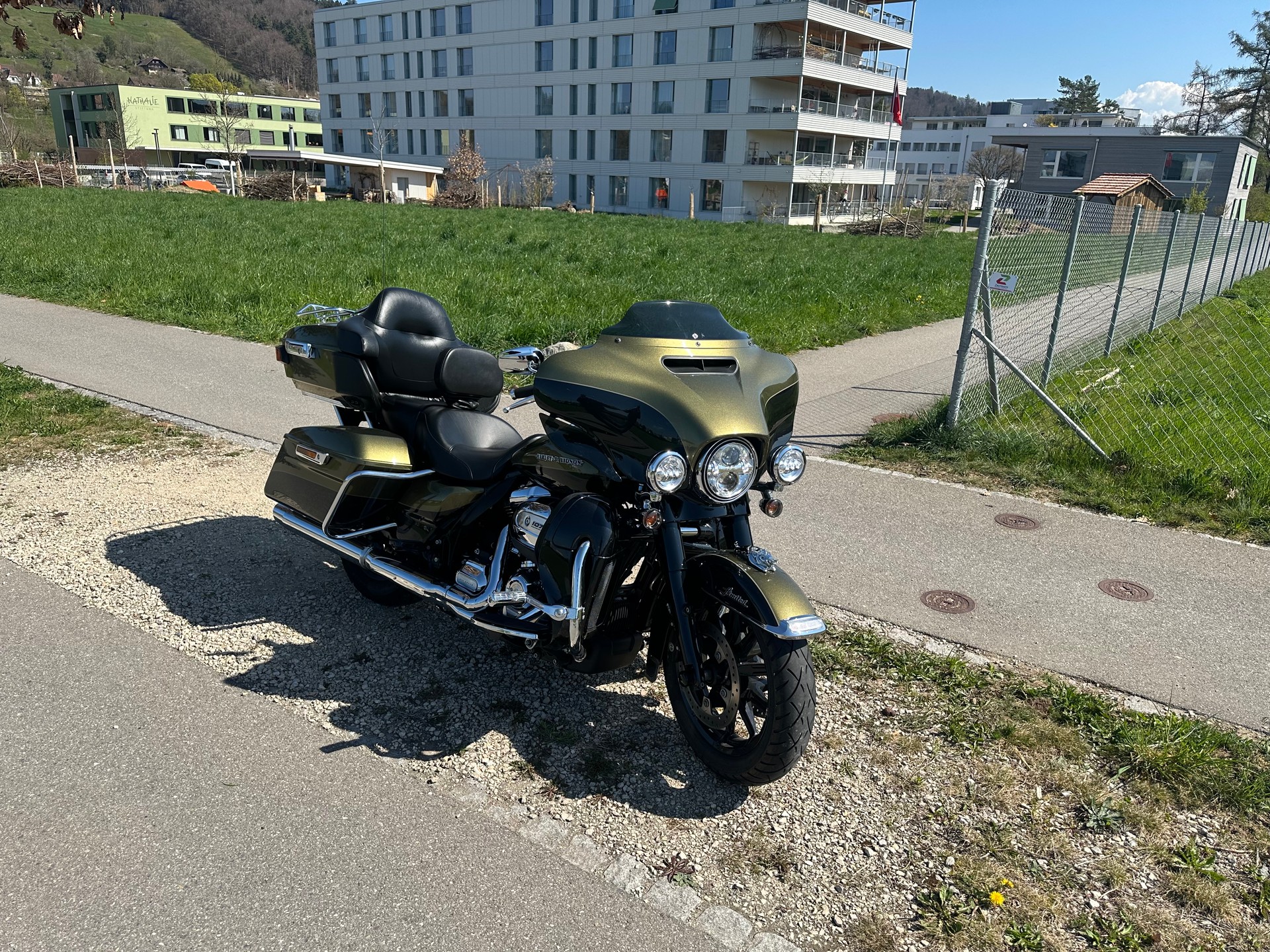 HARLEY-DAVIDSON FLHTK Electra Glide Ultra Limited Low 107-image-3