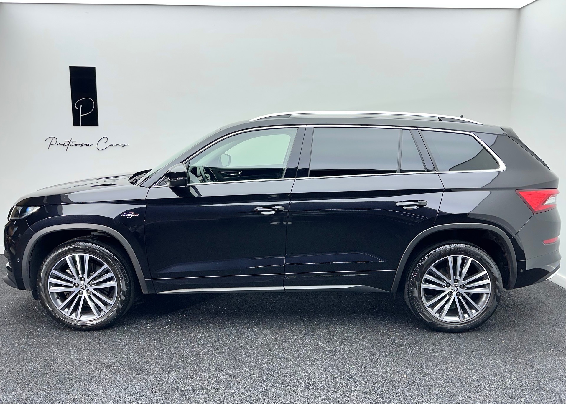 SKODA Kodiaq 2.0 TDI SCR L&K 4x4 DSG 7-Plätzer-showroom-element-3