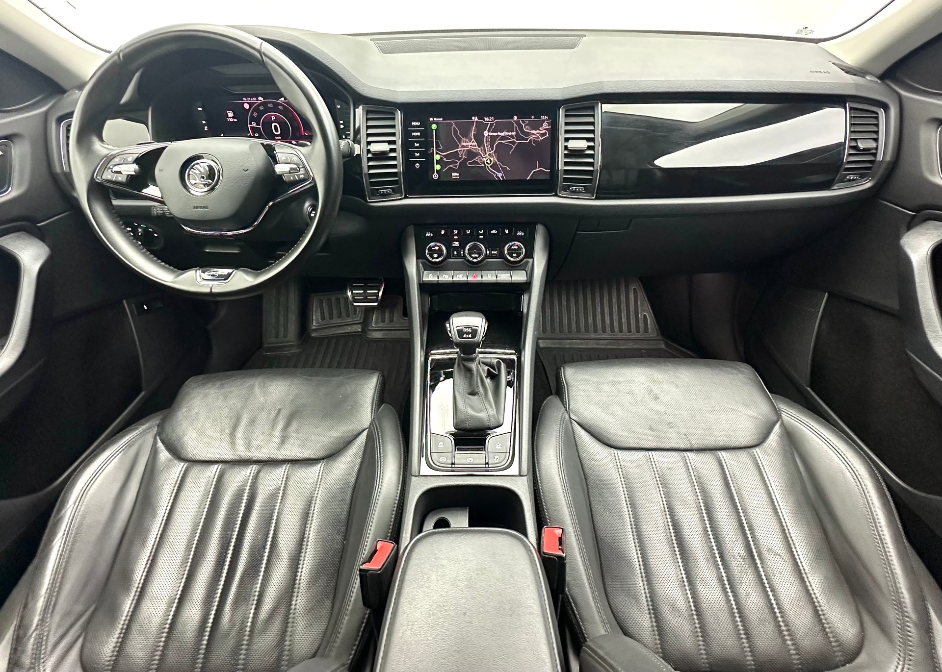 SKODA Kodiaq 2.0 TDI SCR L&K 4x4 DSG 7-Plätzer-image-7