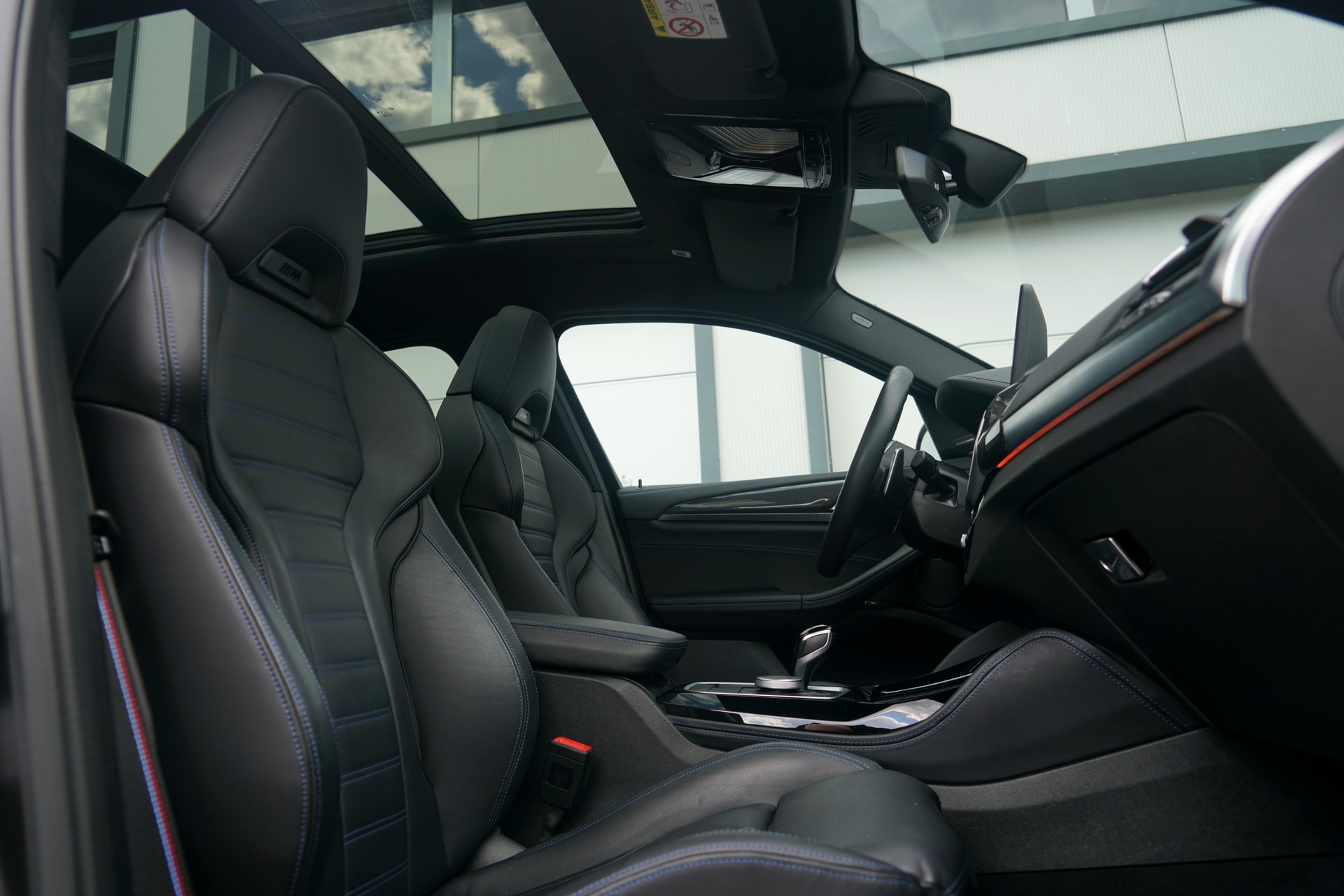 BMW X4 M40i 48V M Sport Edition Steptronic (CH)-image-11