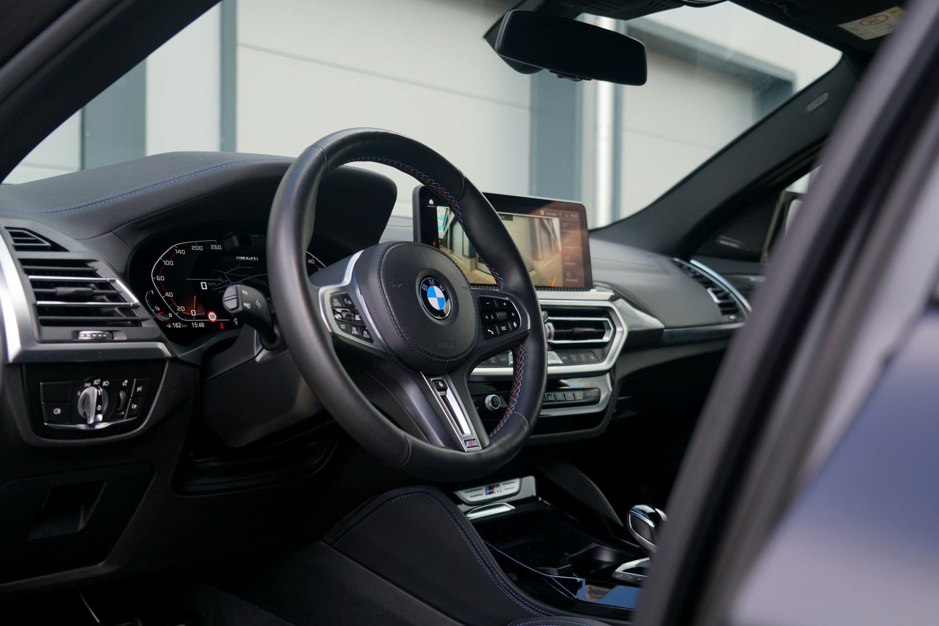 BMW X4 M40i 48V M Sport Edition Steptronic (CH)-image-2
