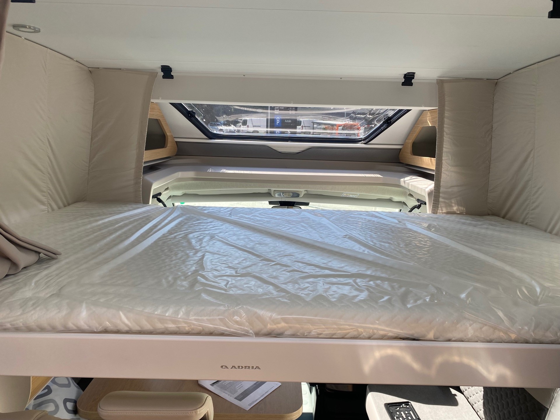 ADRIA MATRIX 670 SL 60Y-image-11