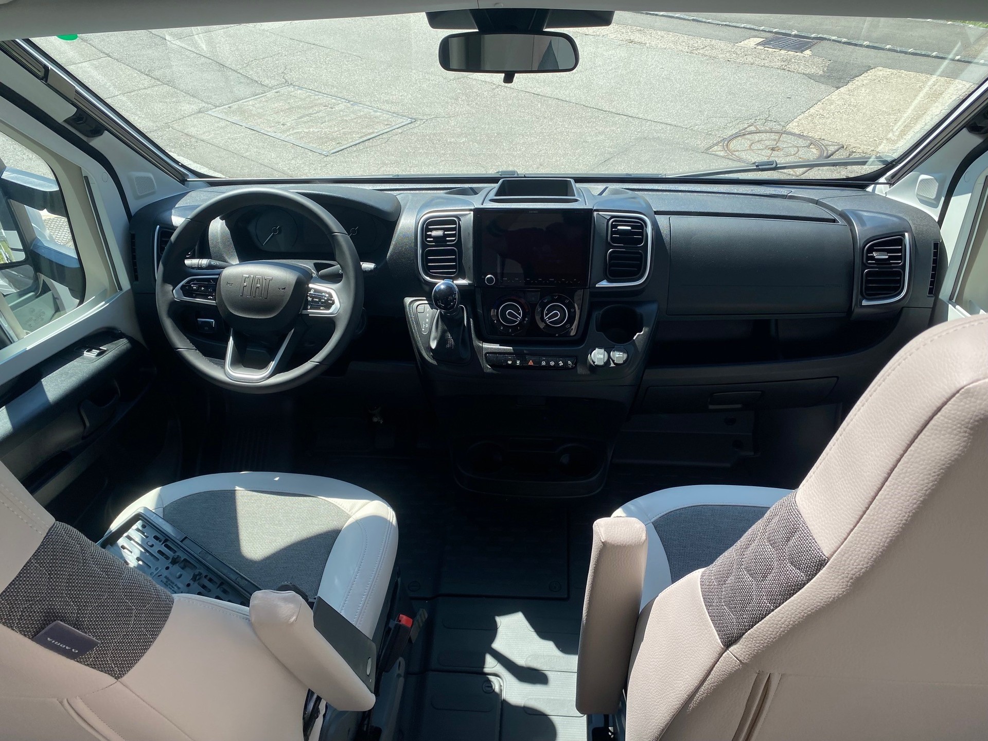 ADRIA MATRIX 670 SL 60Y-image-4