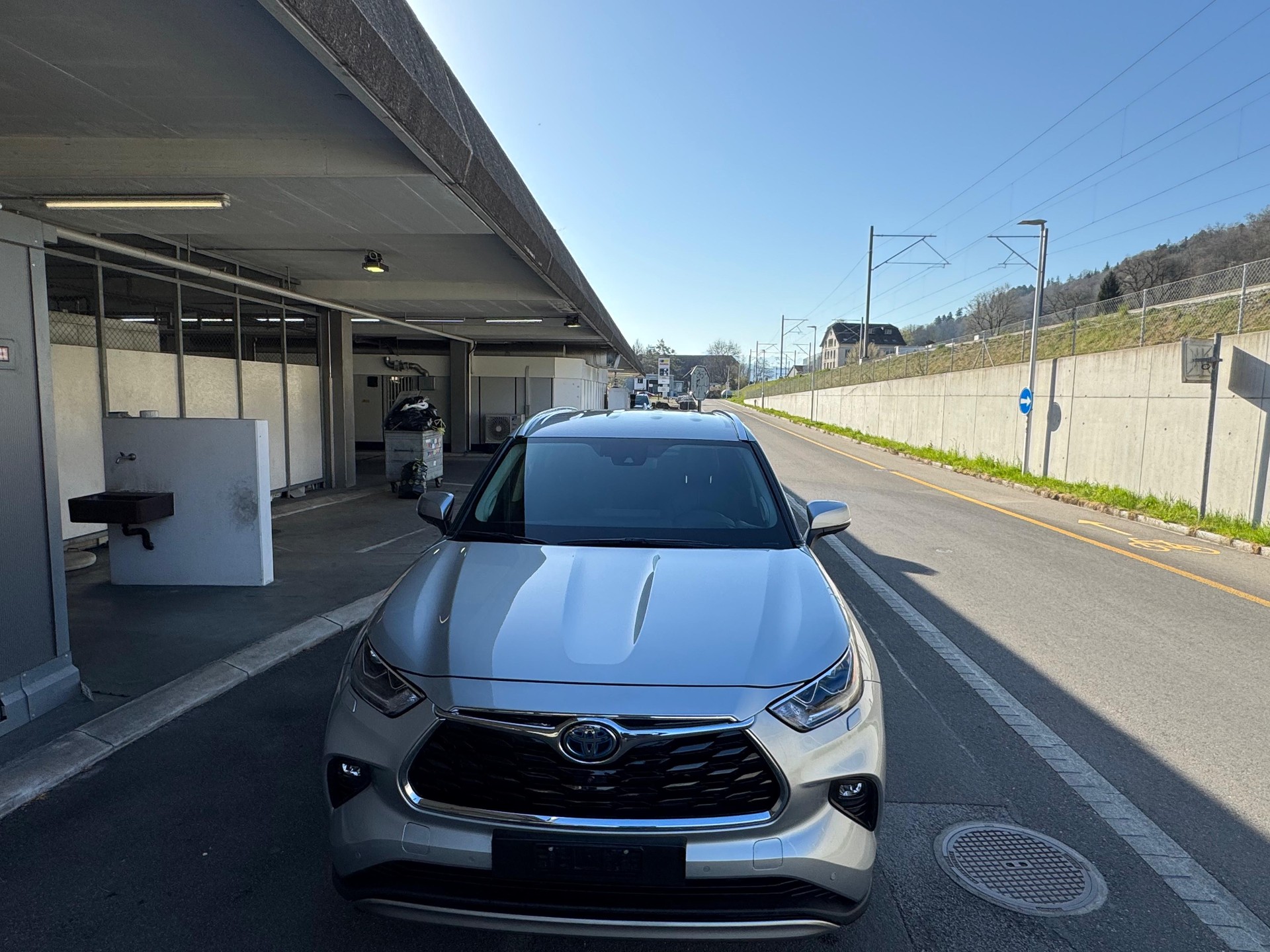 TOYOTA Highlander 2.5 HSD Premium e-CVT-image-7
