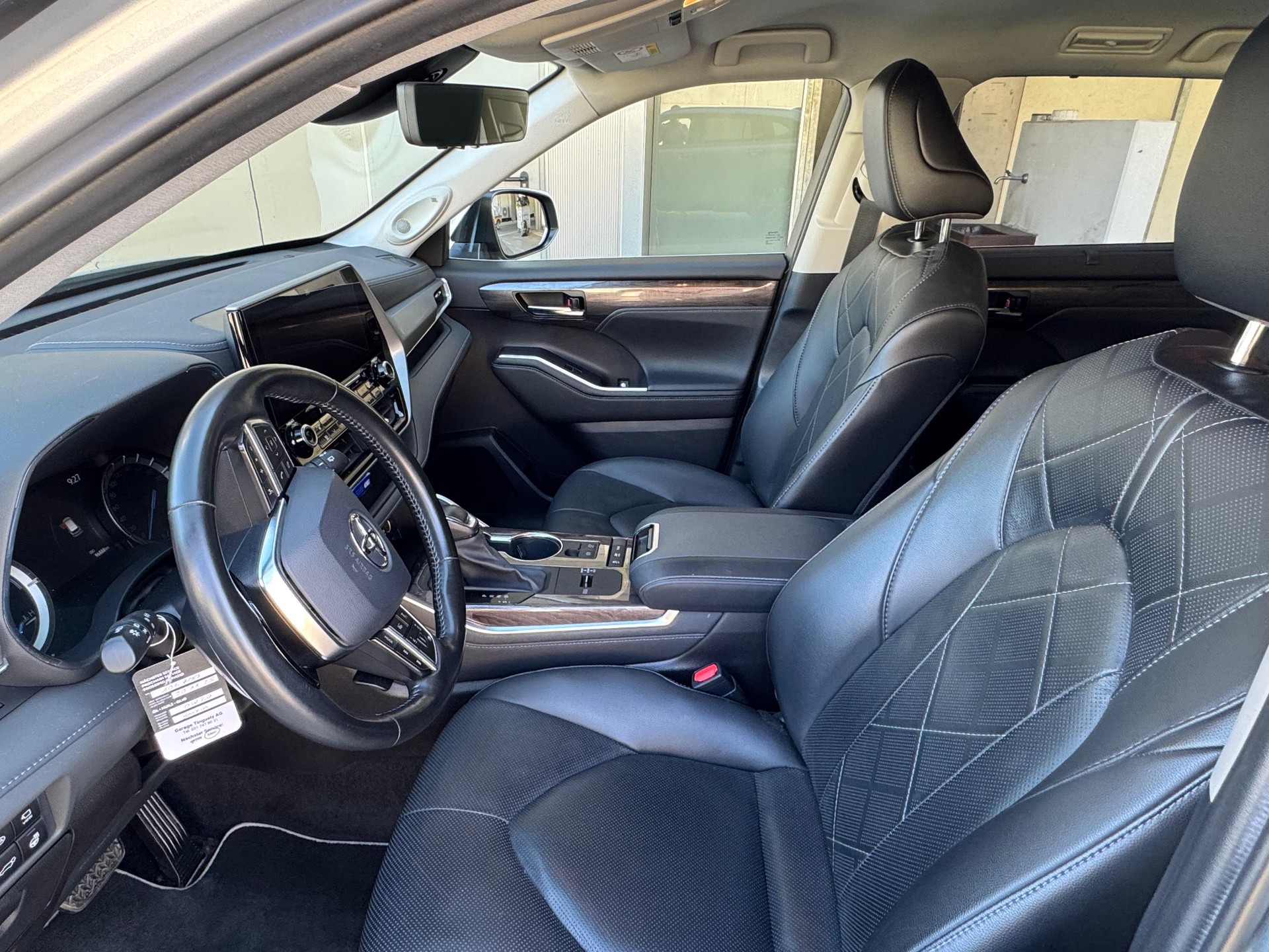 TOYOTA Highlander 2.5 HSD Premium e-CVT-image-9
