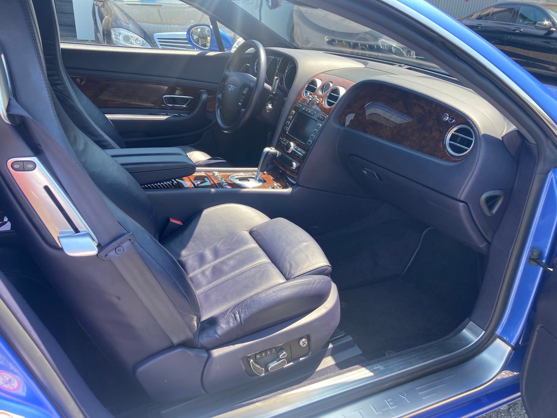 BENTLEY Continental GT 6.0-image-7