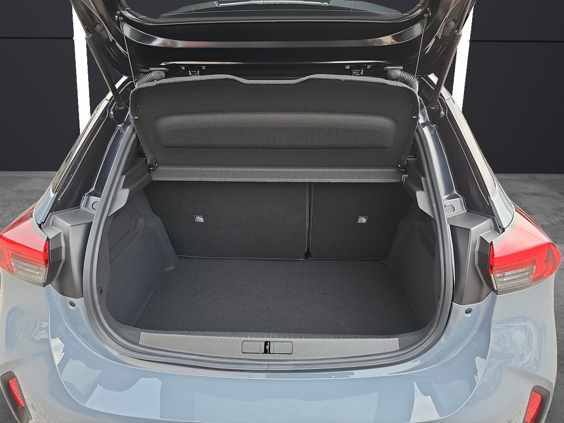 OPEL Corsa-e 156 GS-image-12