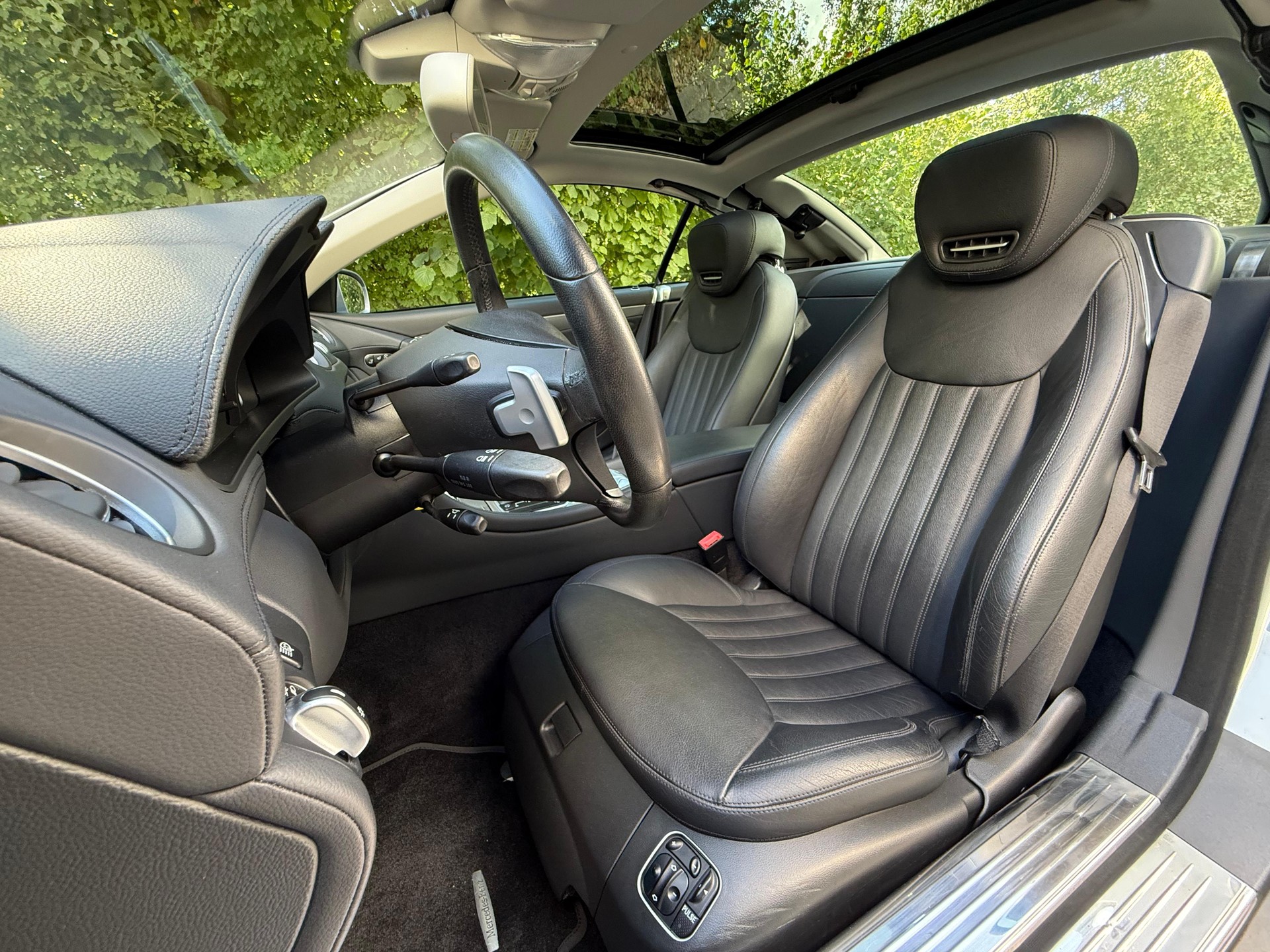 MERCEDES-BENZ SL 500 7G-Tronic-image-12