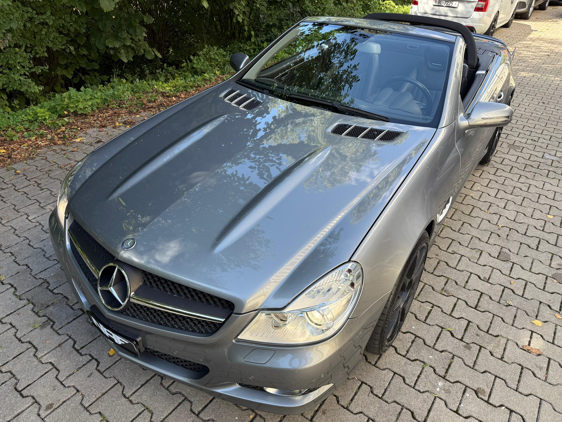 MERCEDES-BENZ SL 500 7G-Tronic-showroom-element-1