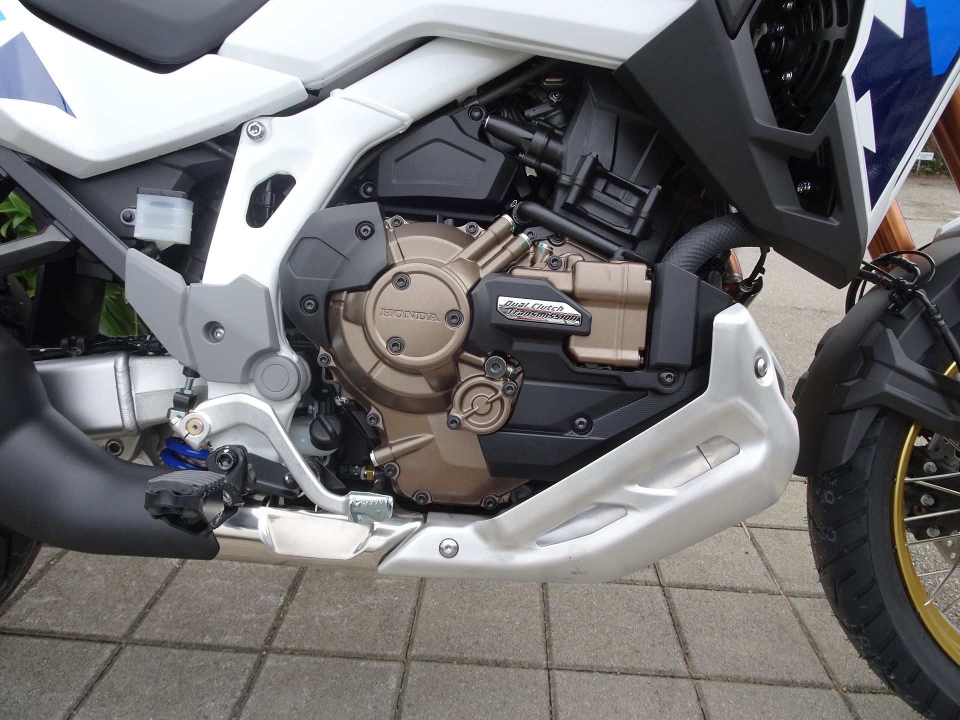 HONDA CRF 1100 DCT Africa Twin Adventure Sports-image-8