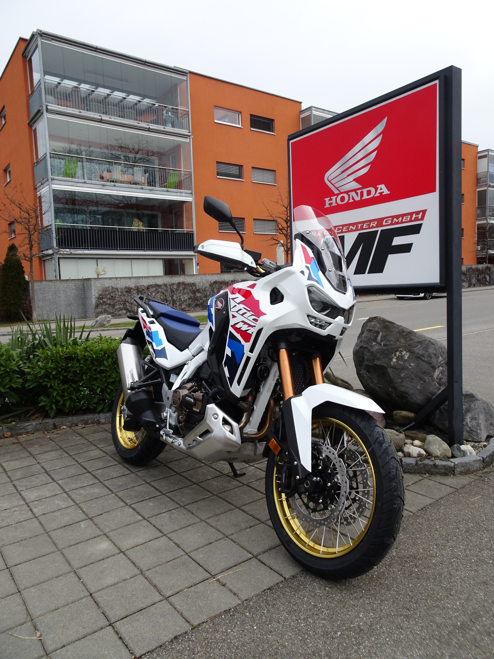 HONDA CRF 1100 DCT Africa Twin Adventure Sports-image-2