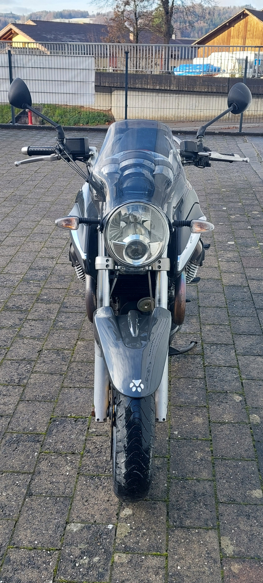MOTO GUZZI Breva 1100-image-2