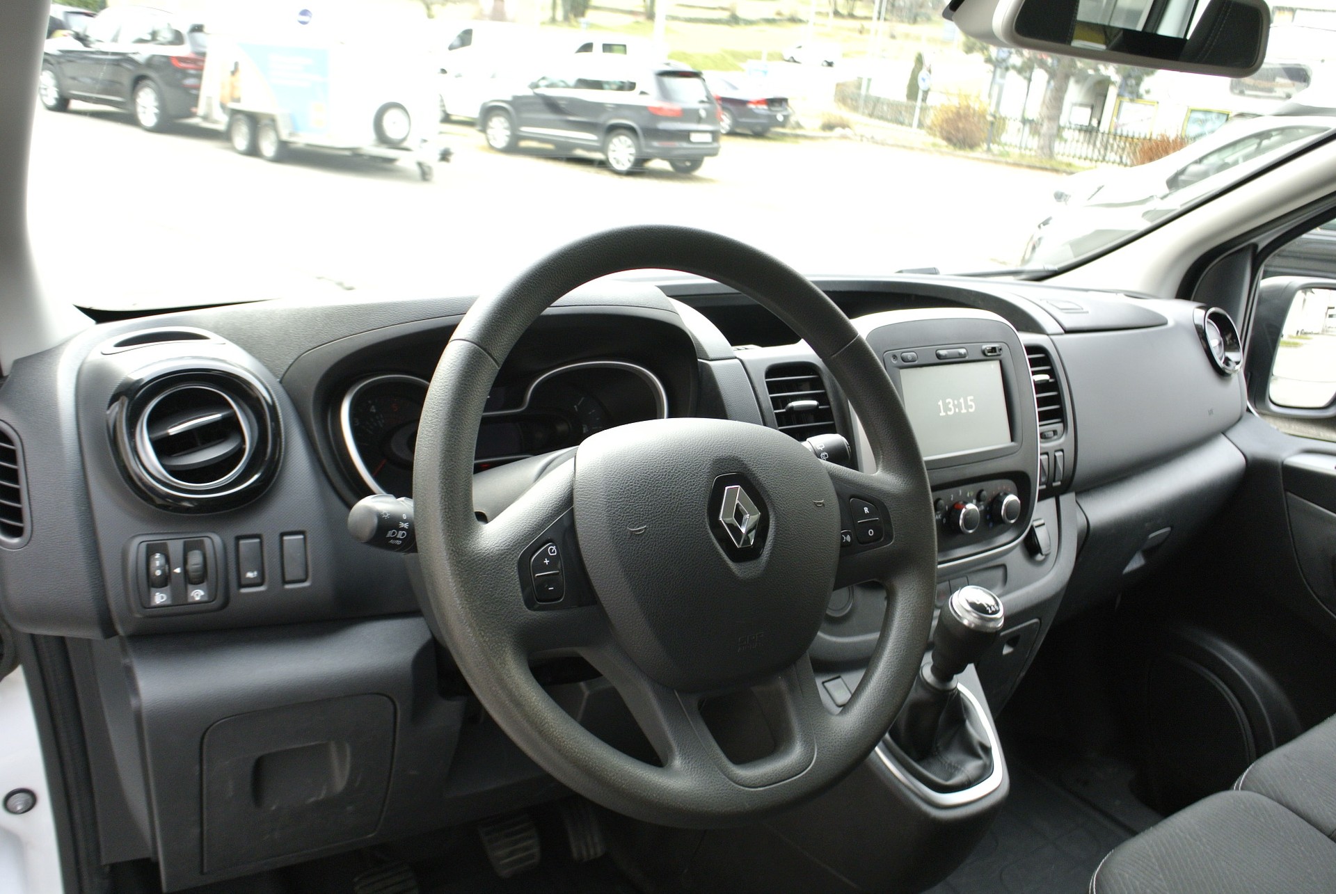 RENAULT Trafic 2.0 Energy dCi 120 3.0t Business L1H1-image-17