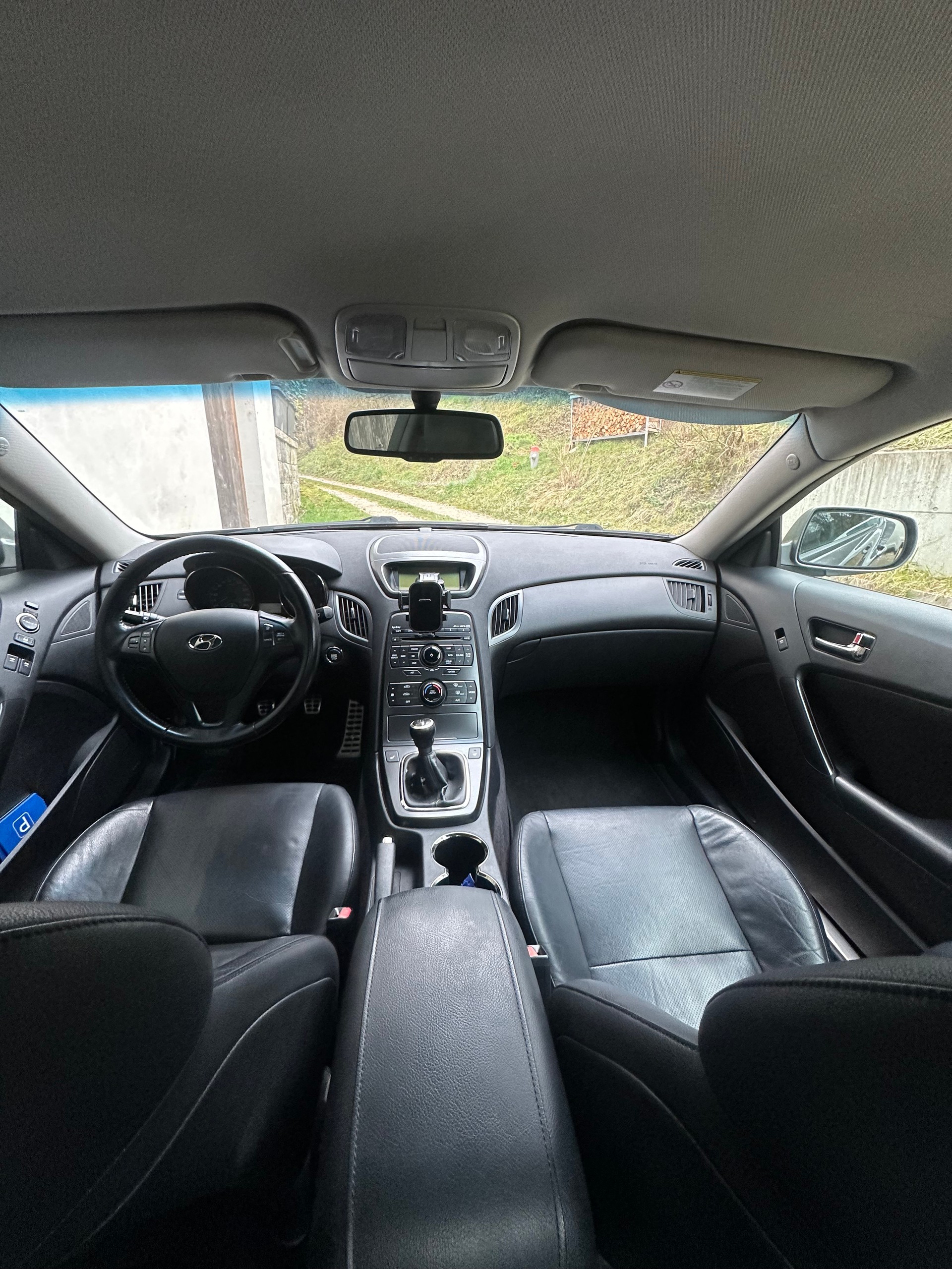 HYUNDAI Genesis 2.0 Turbo-image-4